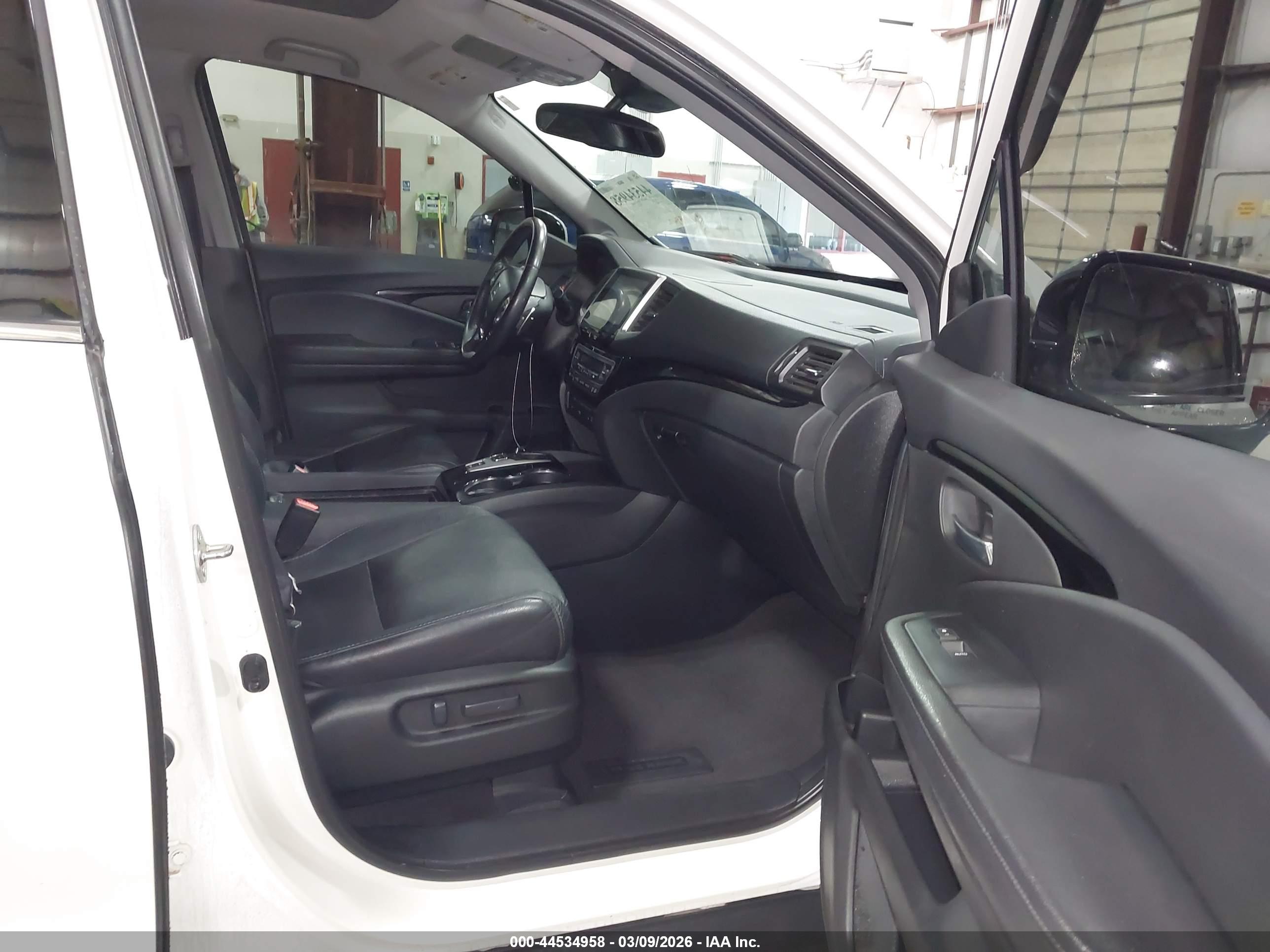 HONDA PILOT image 5
