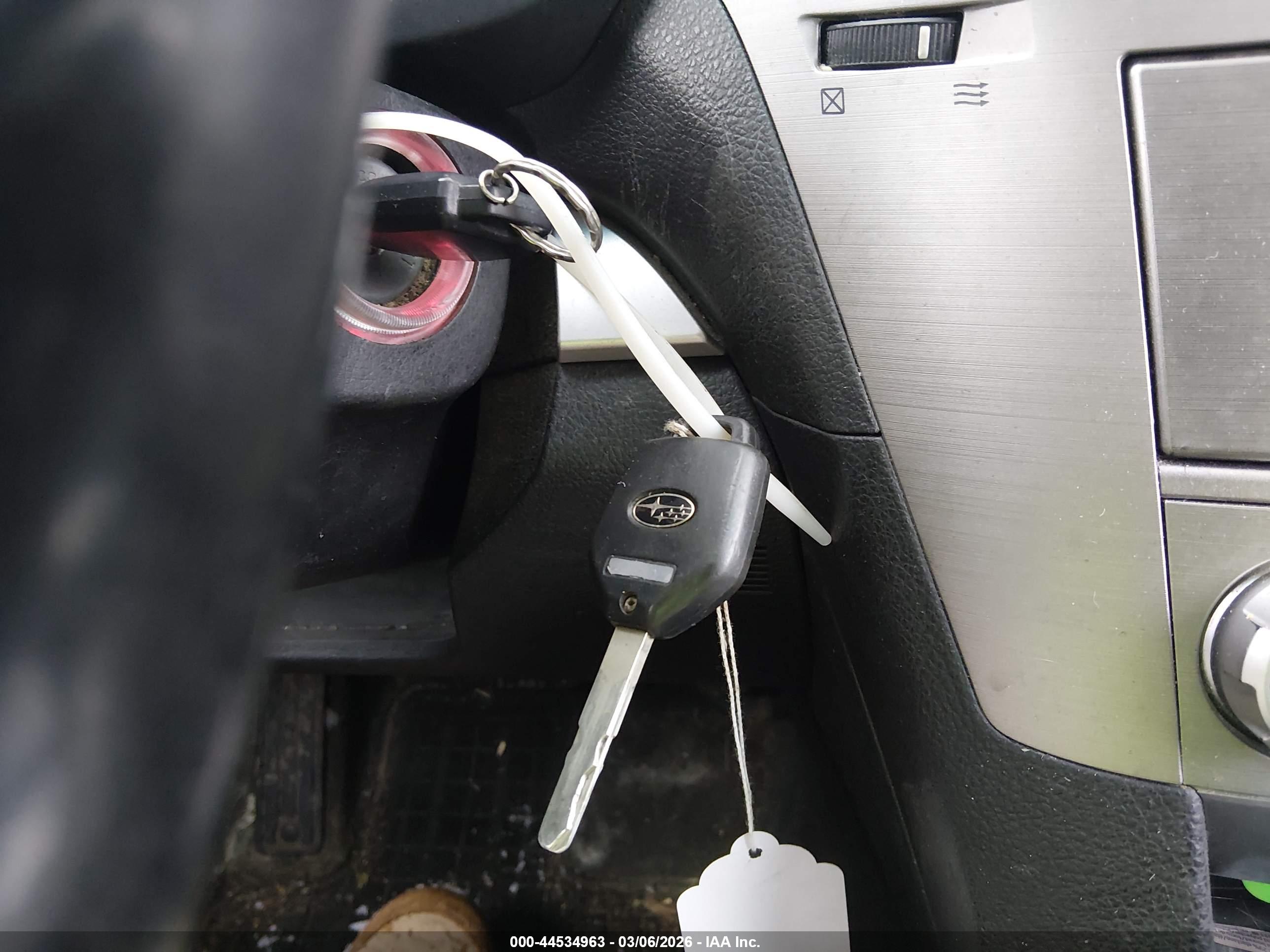 SUBARU OUTBACK image 11