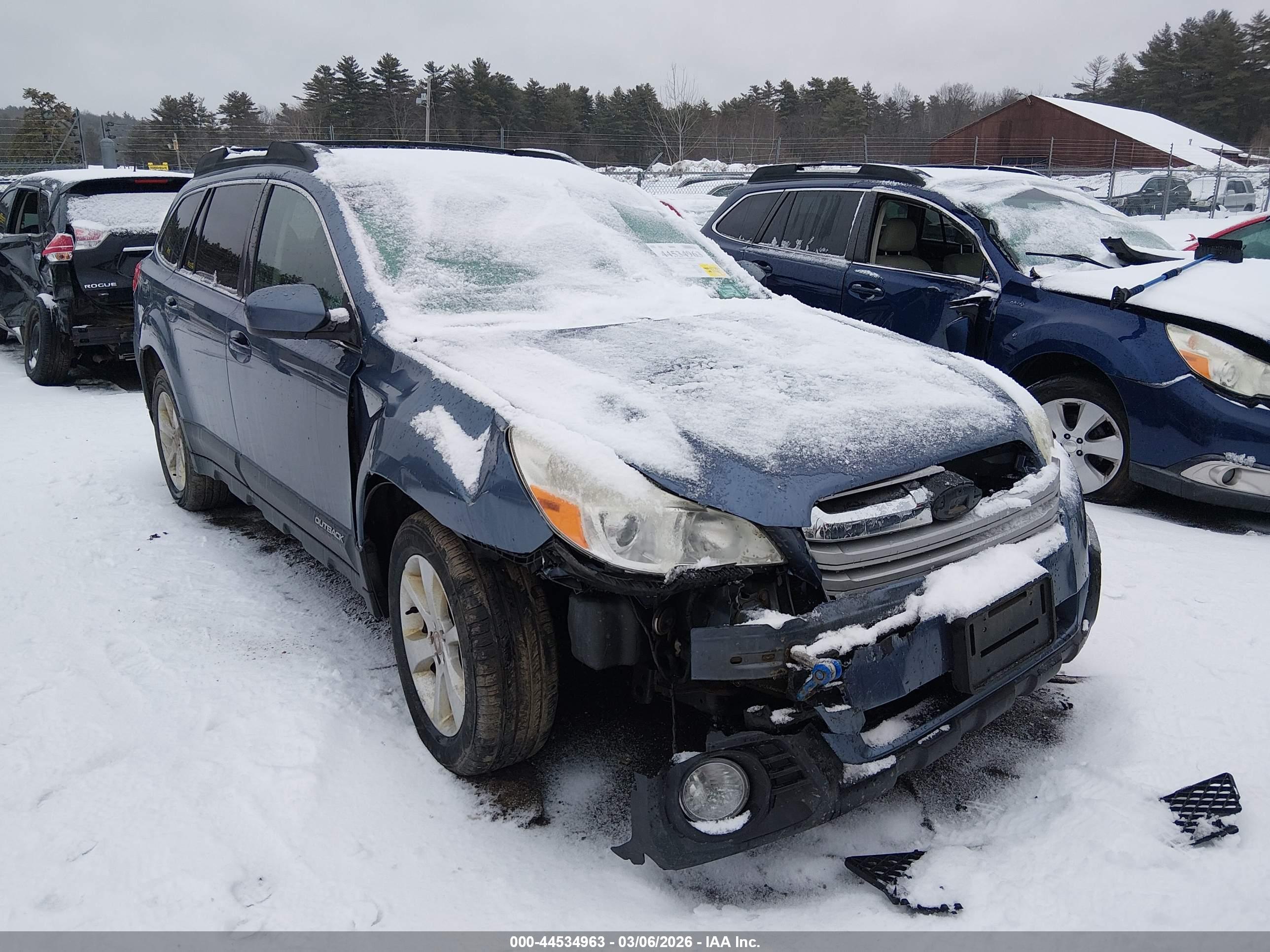 SUBARU OUTBACK image 6