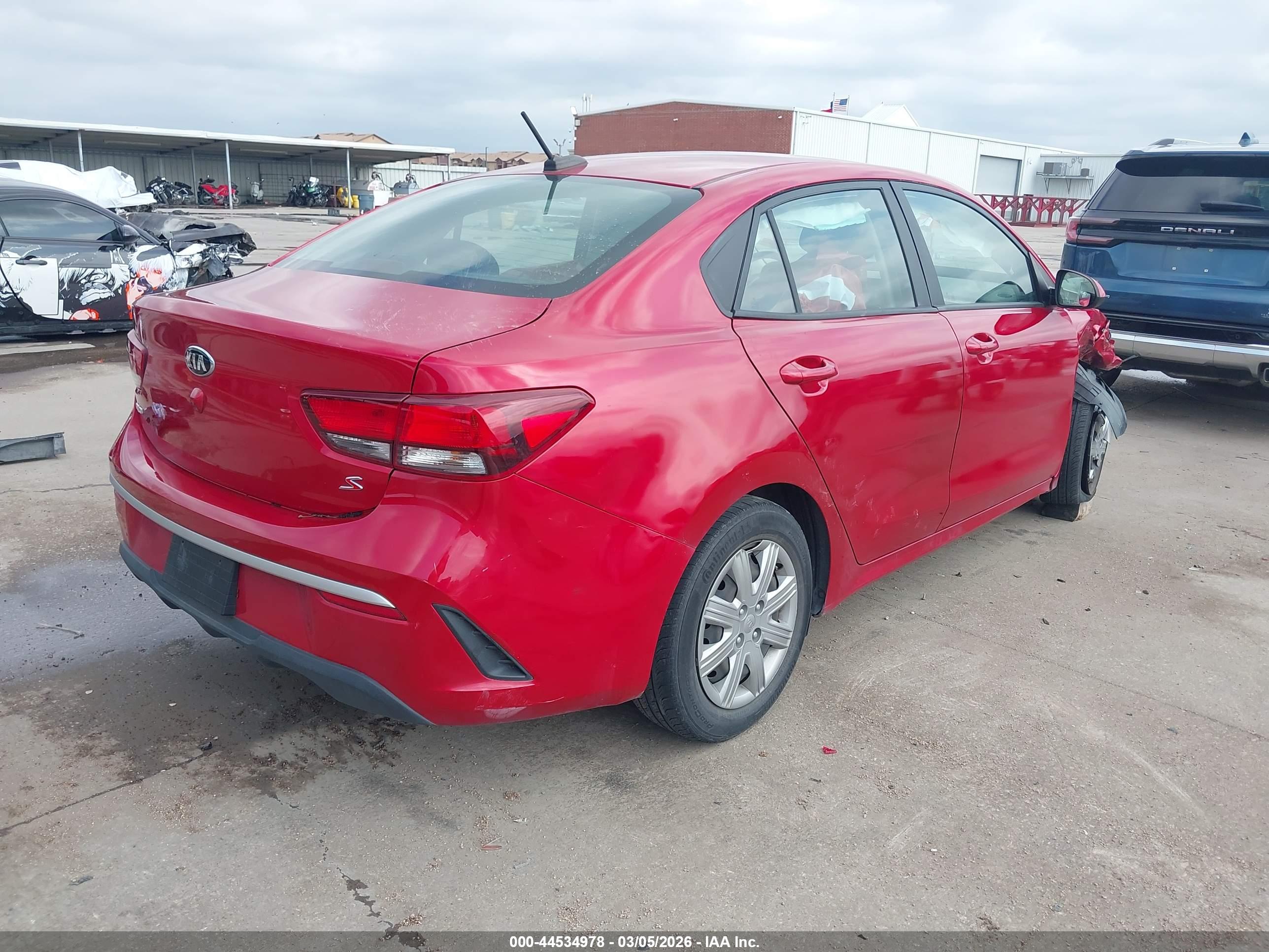 KIA RIO image 4
