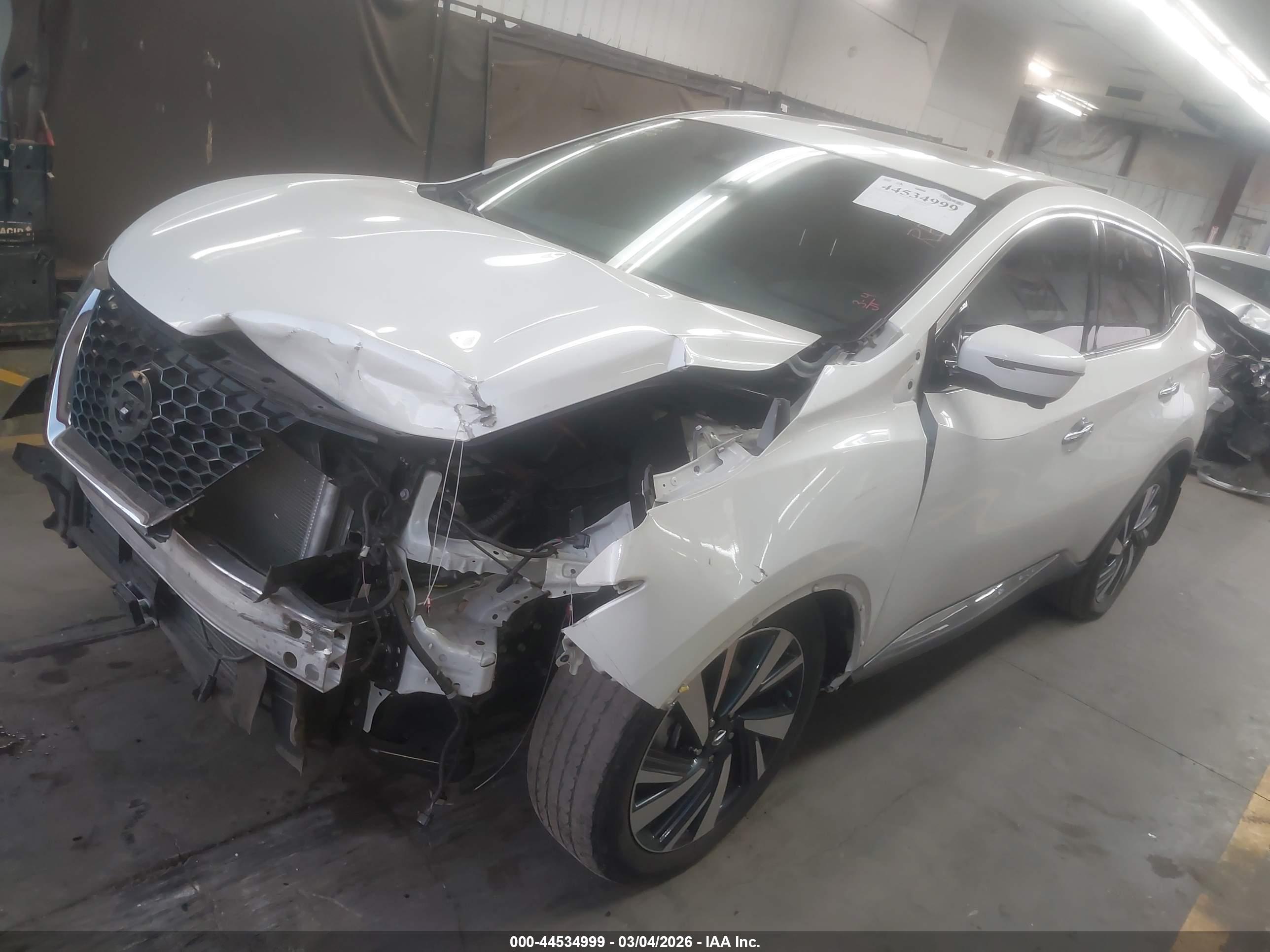 NISSAN MURANO image 2