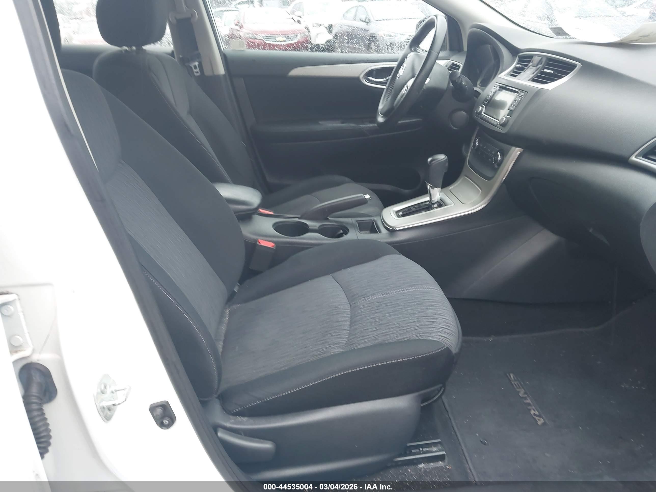 NISSAN SENTRA image 5