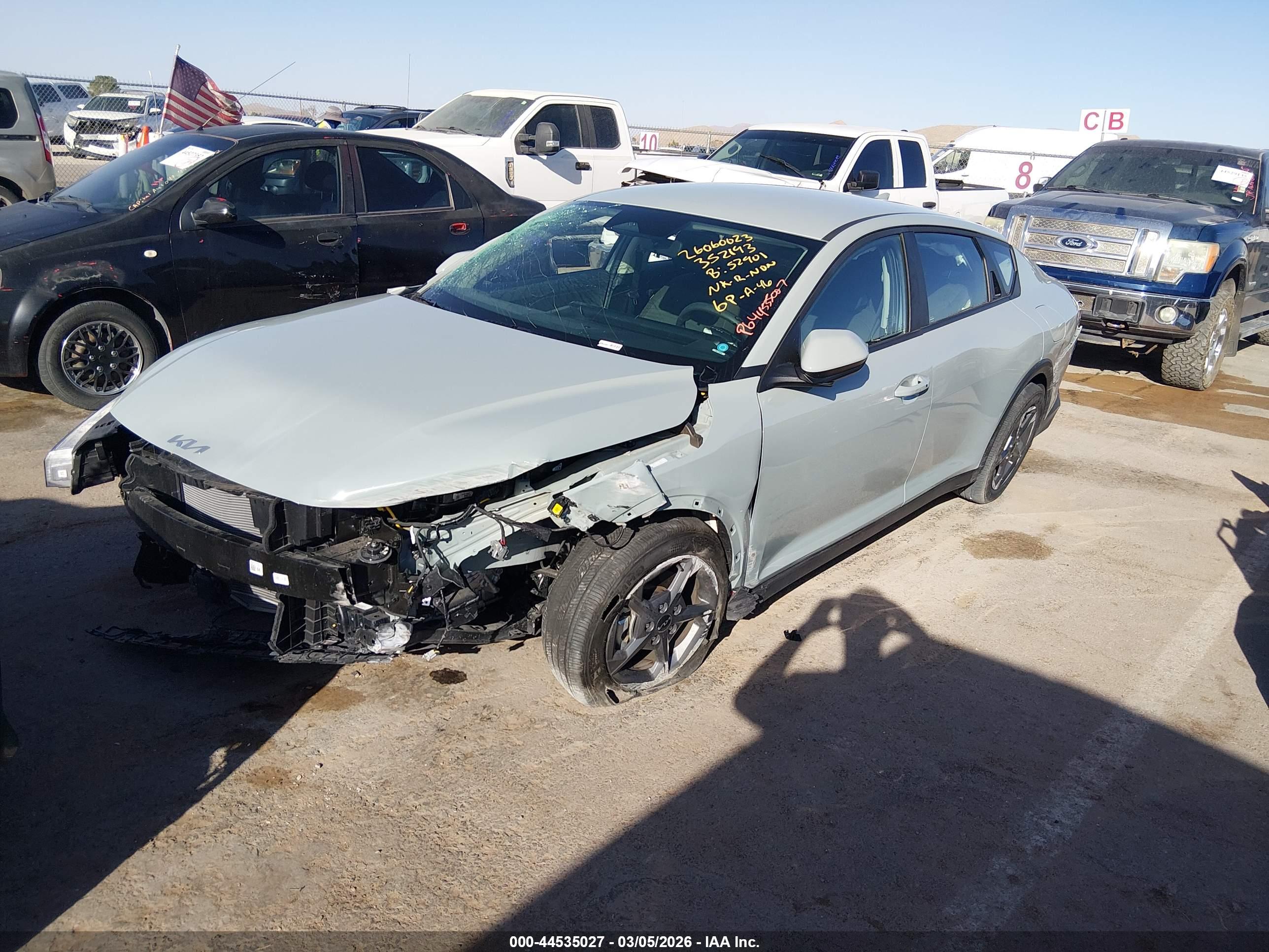 KIA K4 image 2