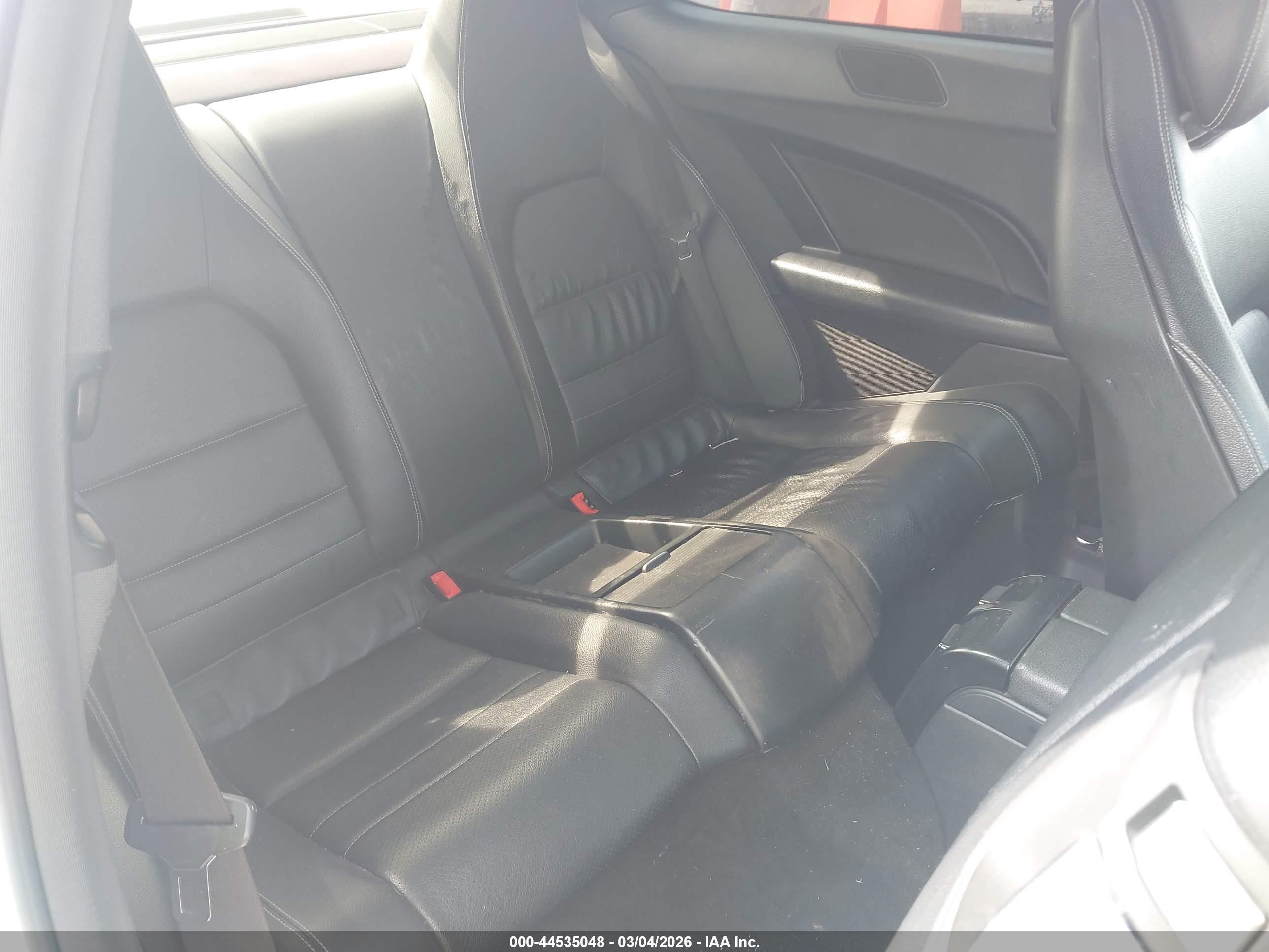 MERCEDES-BENZ C image 8