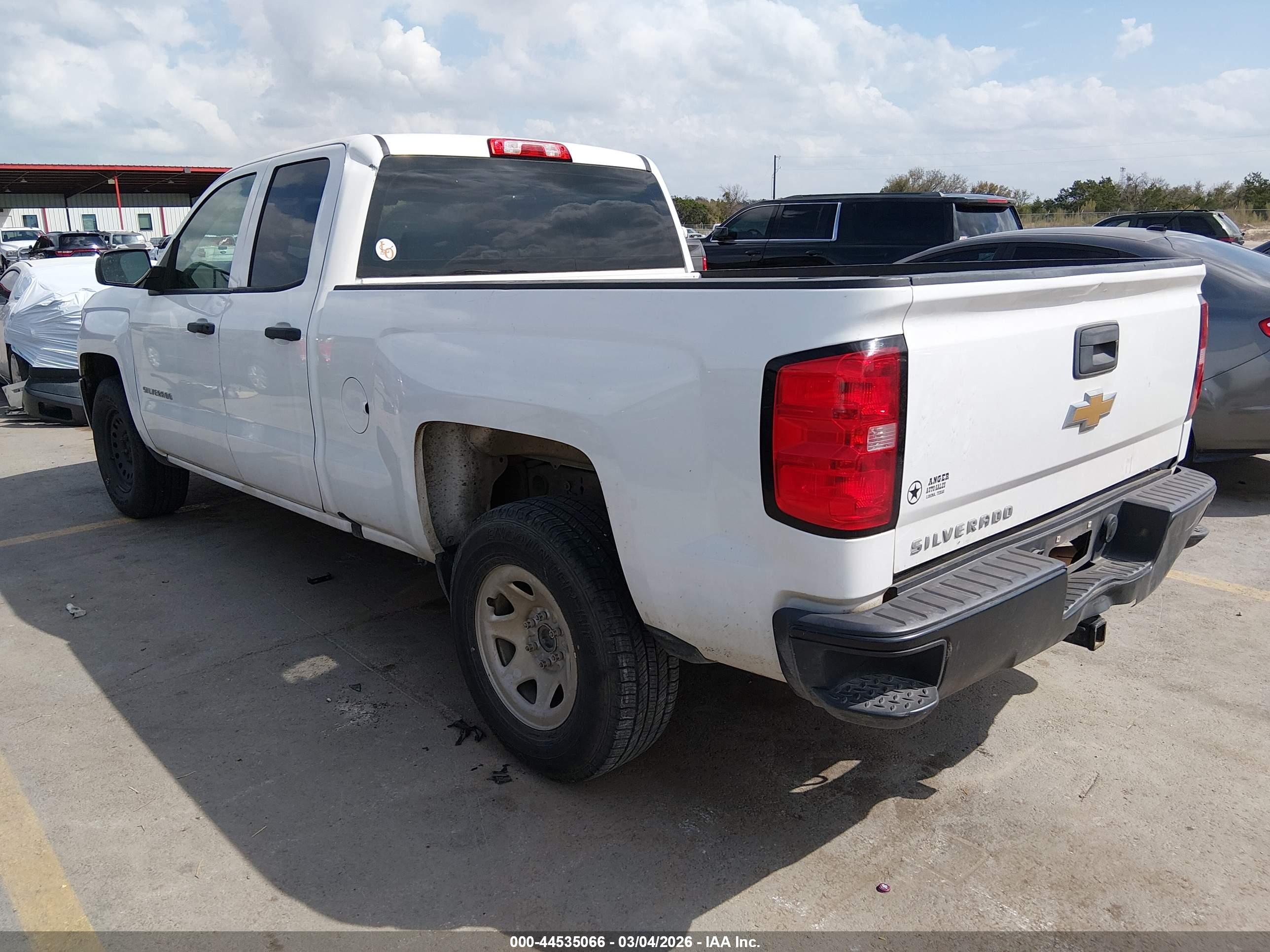 CHEVROLET SILVERADO image 3