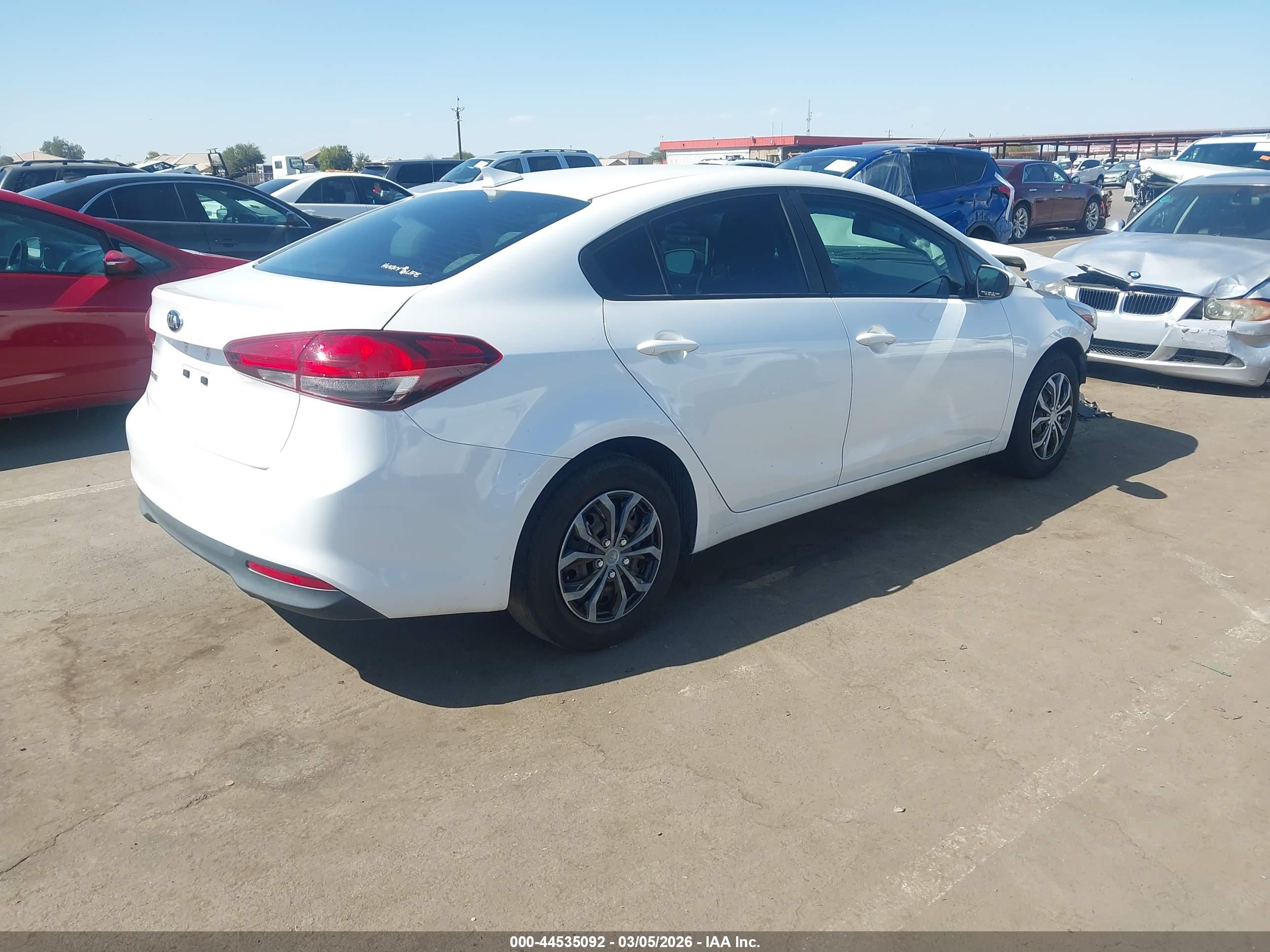 KIA FORTE image 4