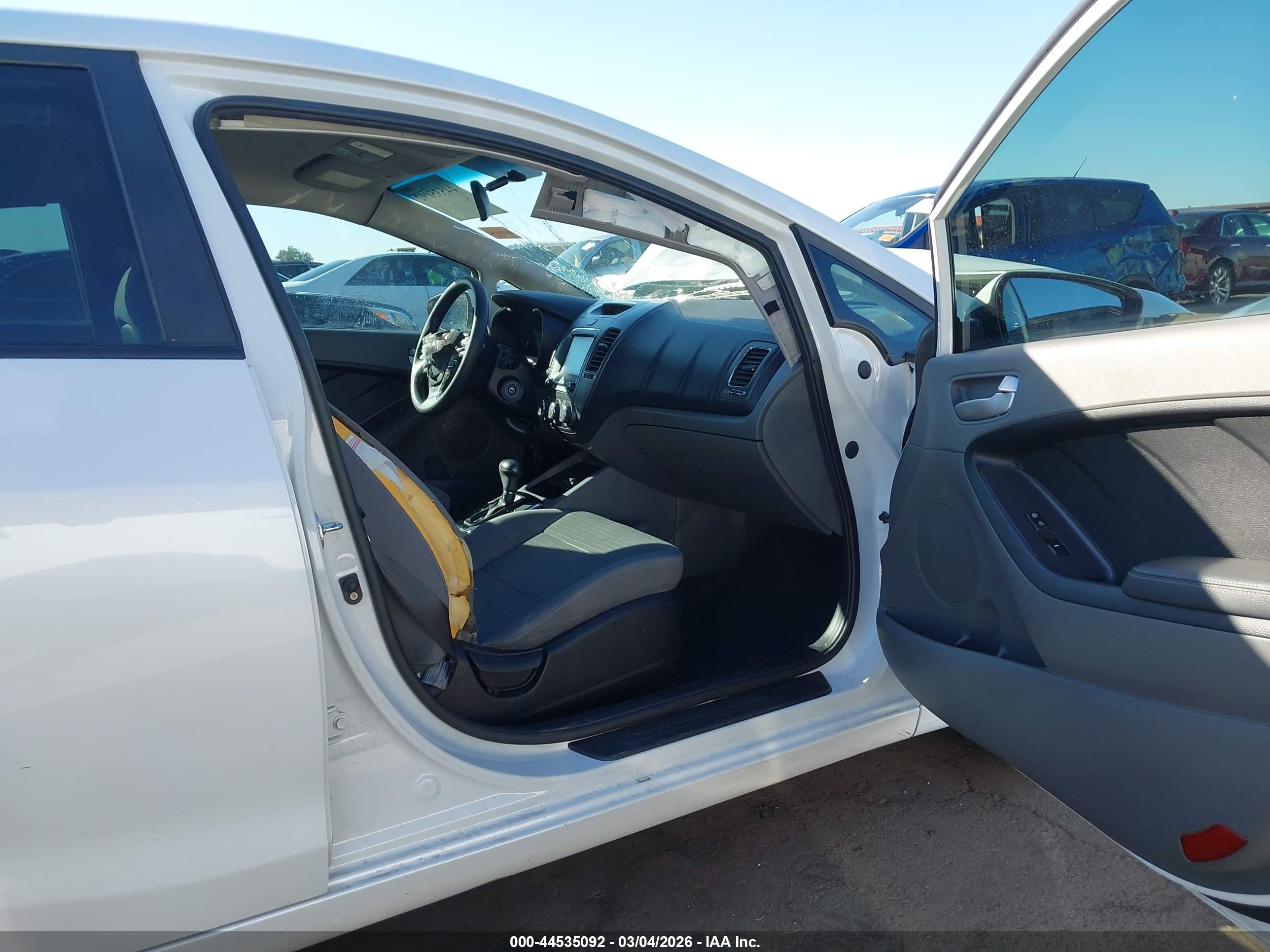 KIA FORTE image 5