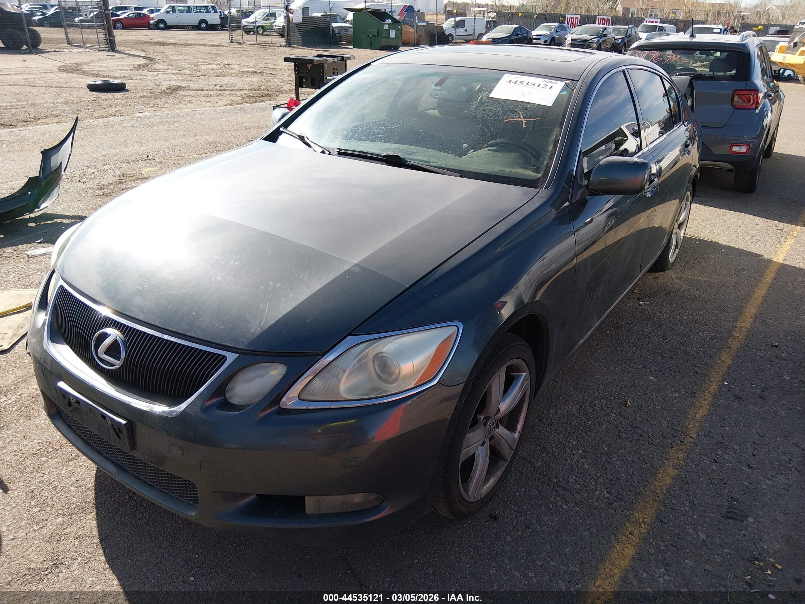 LEXUS GS image 2