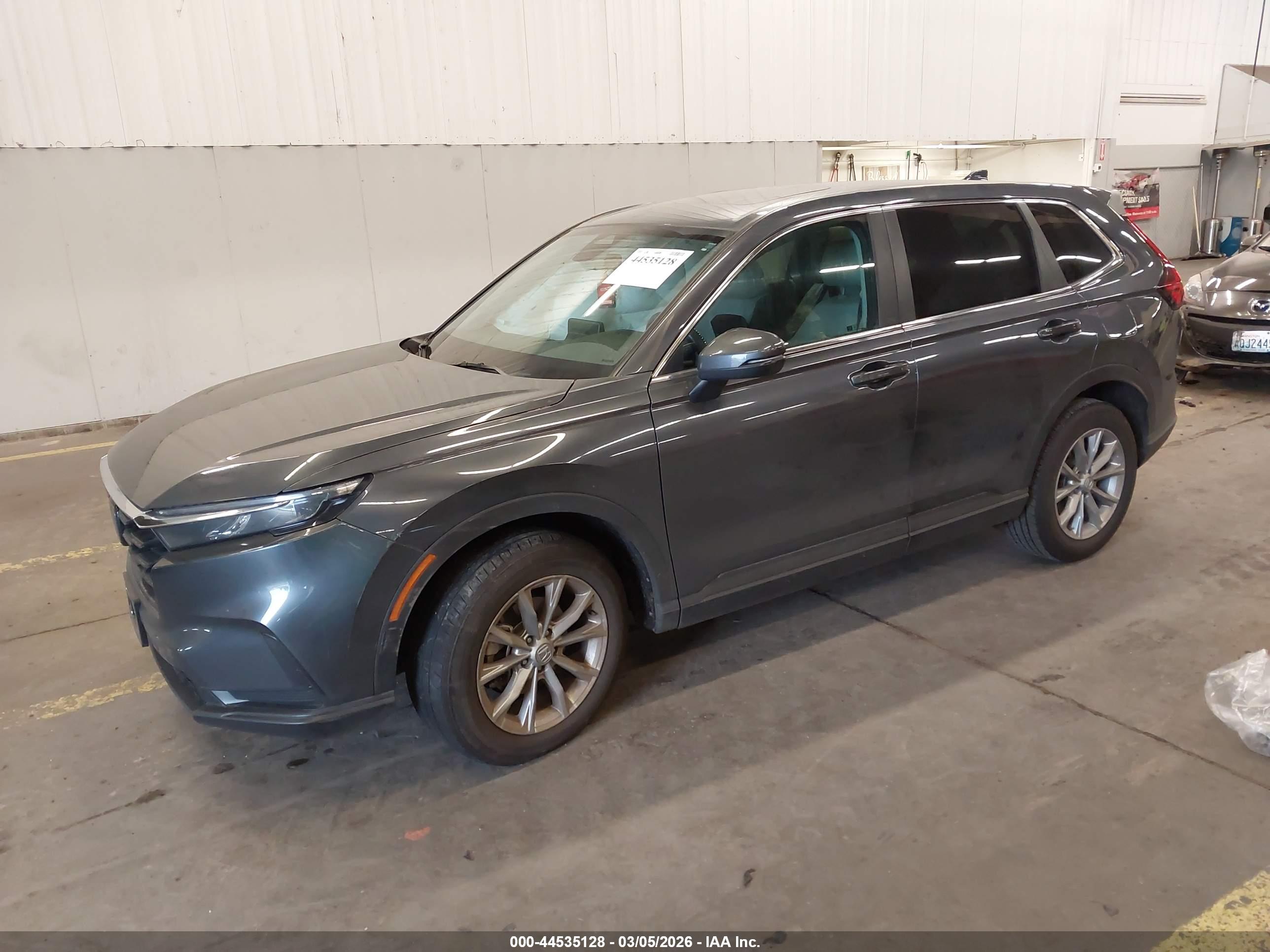 HONDA CR-V image 2