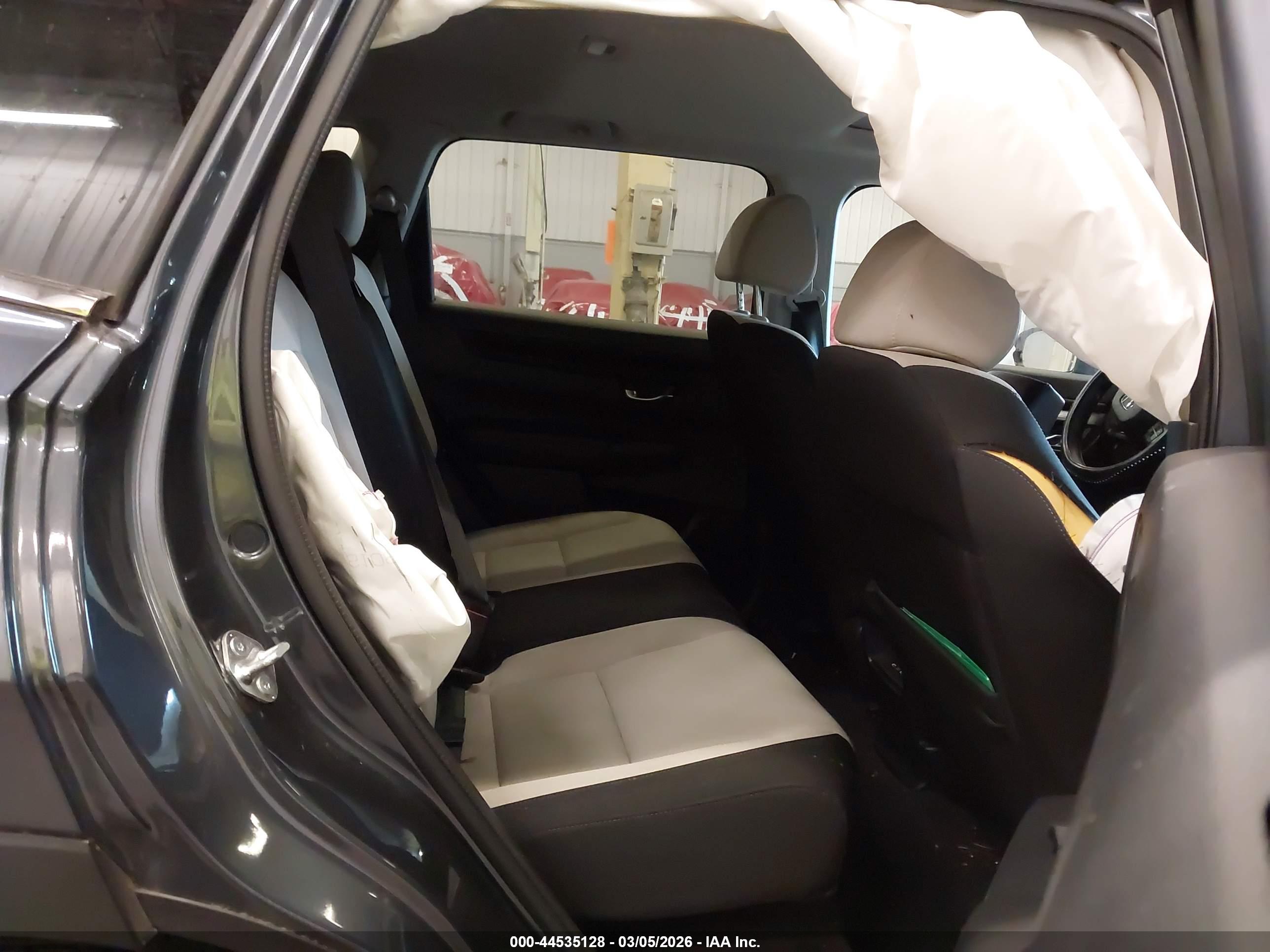 HONDA CR-V image 8