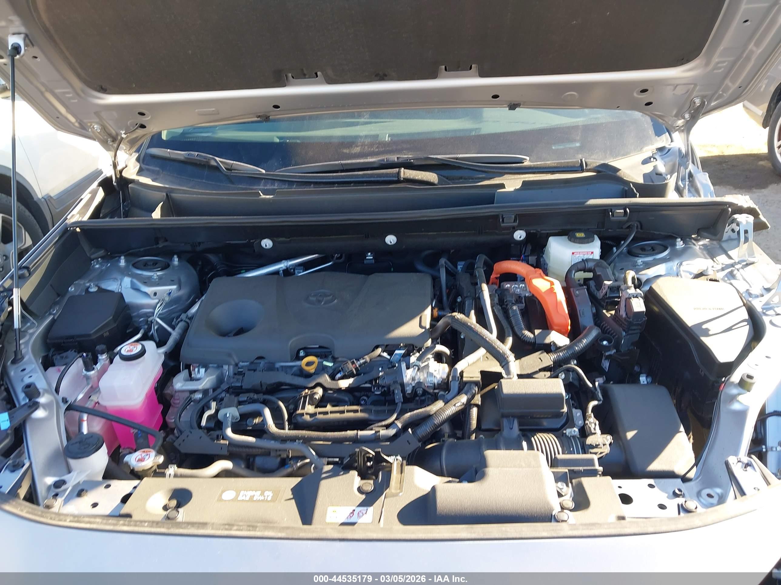 TOYOTA RAV4 image 10