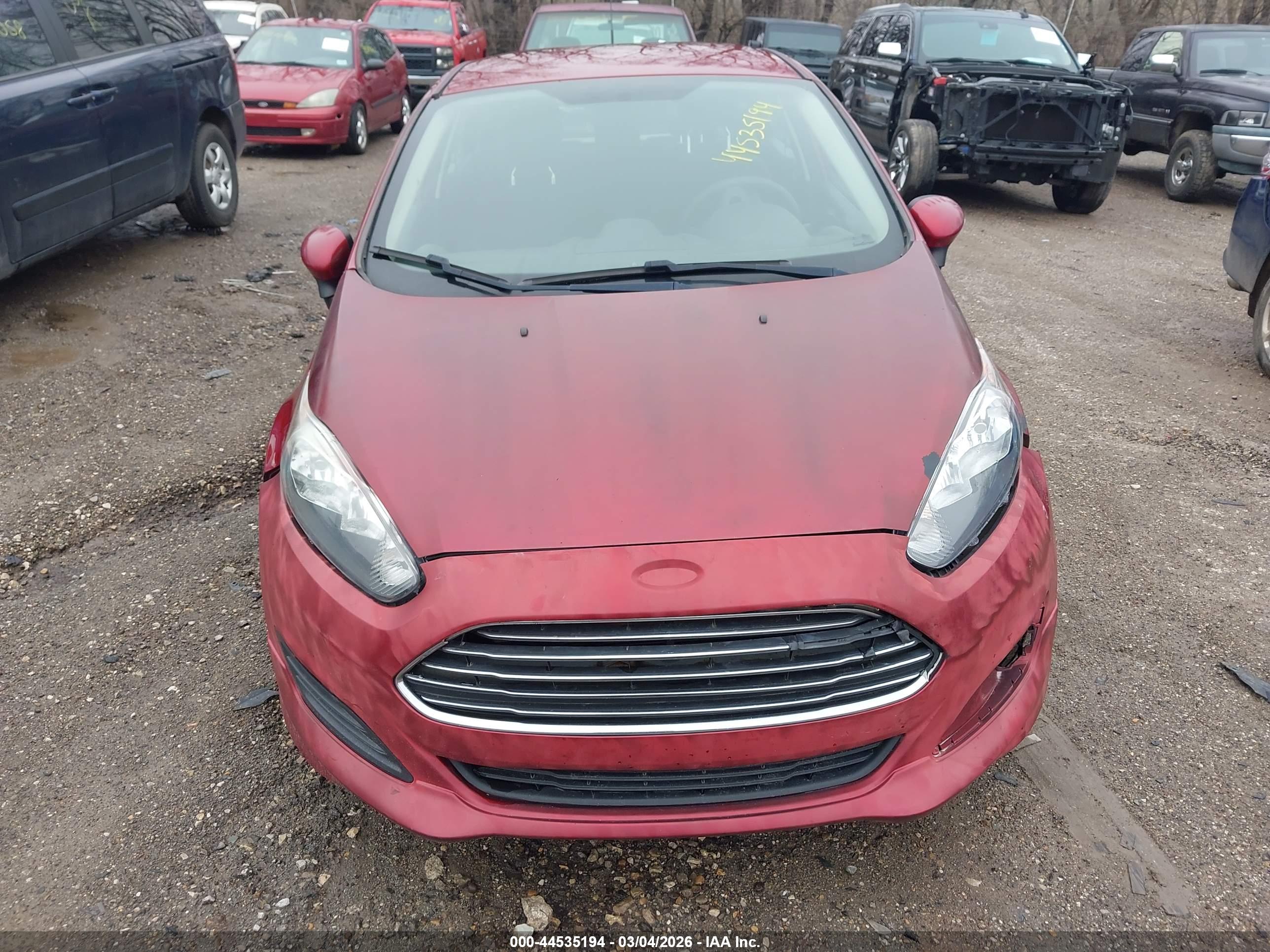 FORD FIESTA image 6