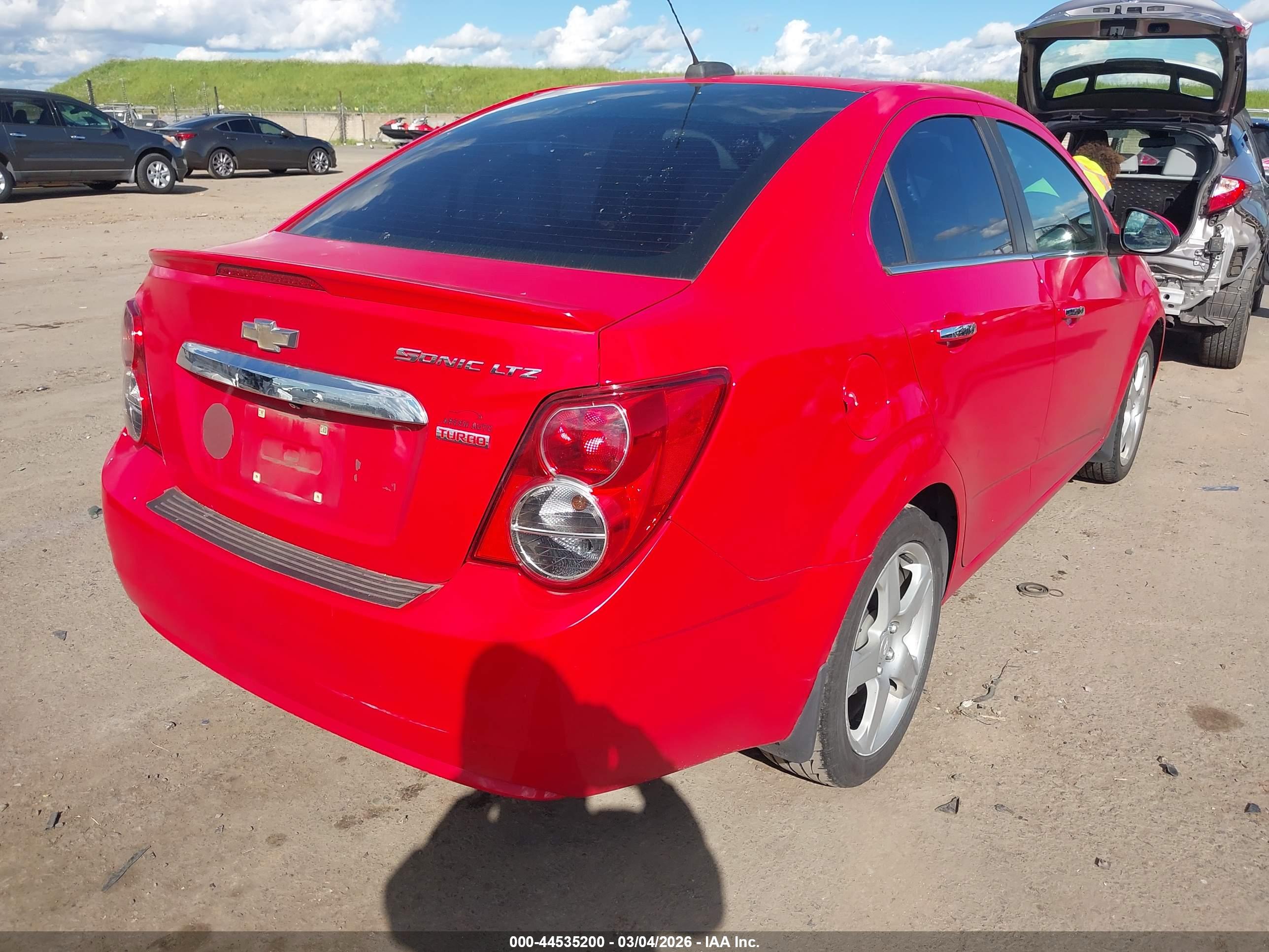 CHEVROLET SONIC image 4