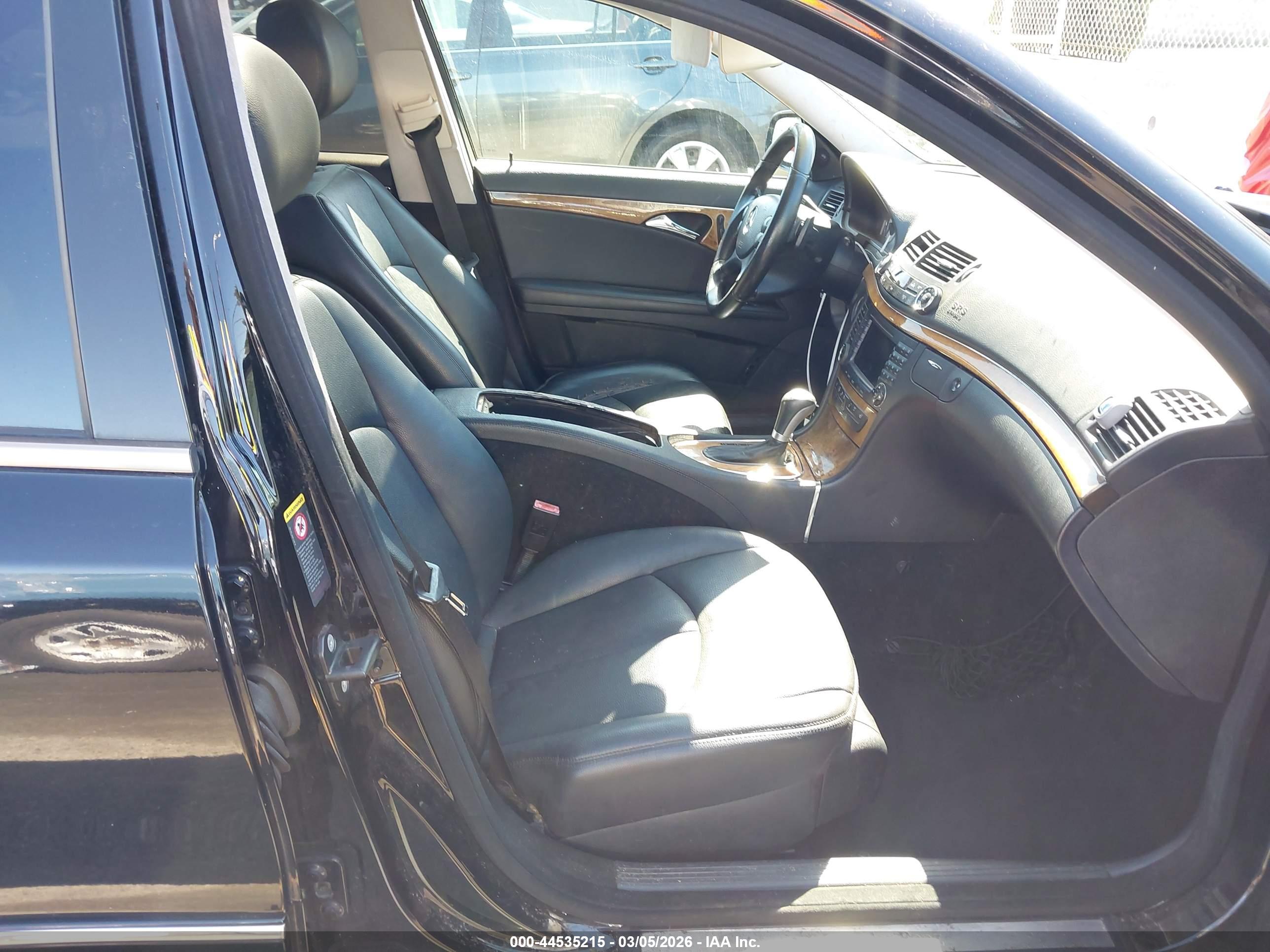MERCEDES-BENZ E image 5