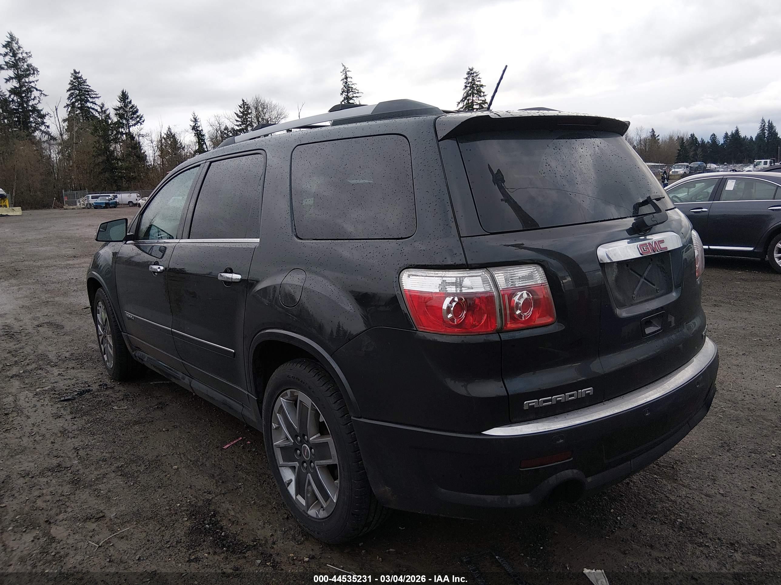GMC ACADIA image 3