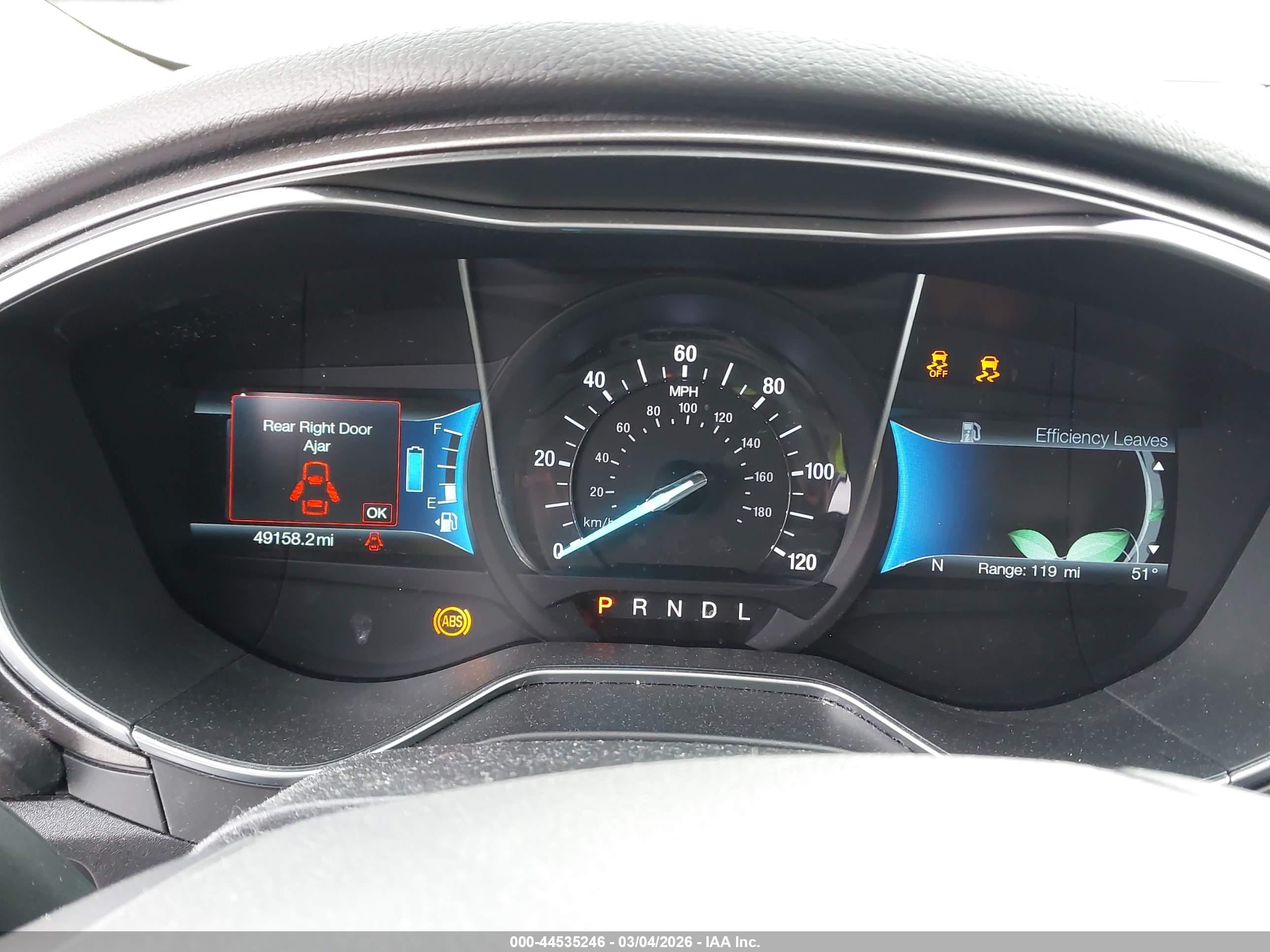FORD FUSION image 7