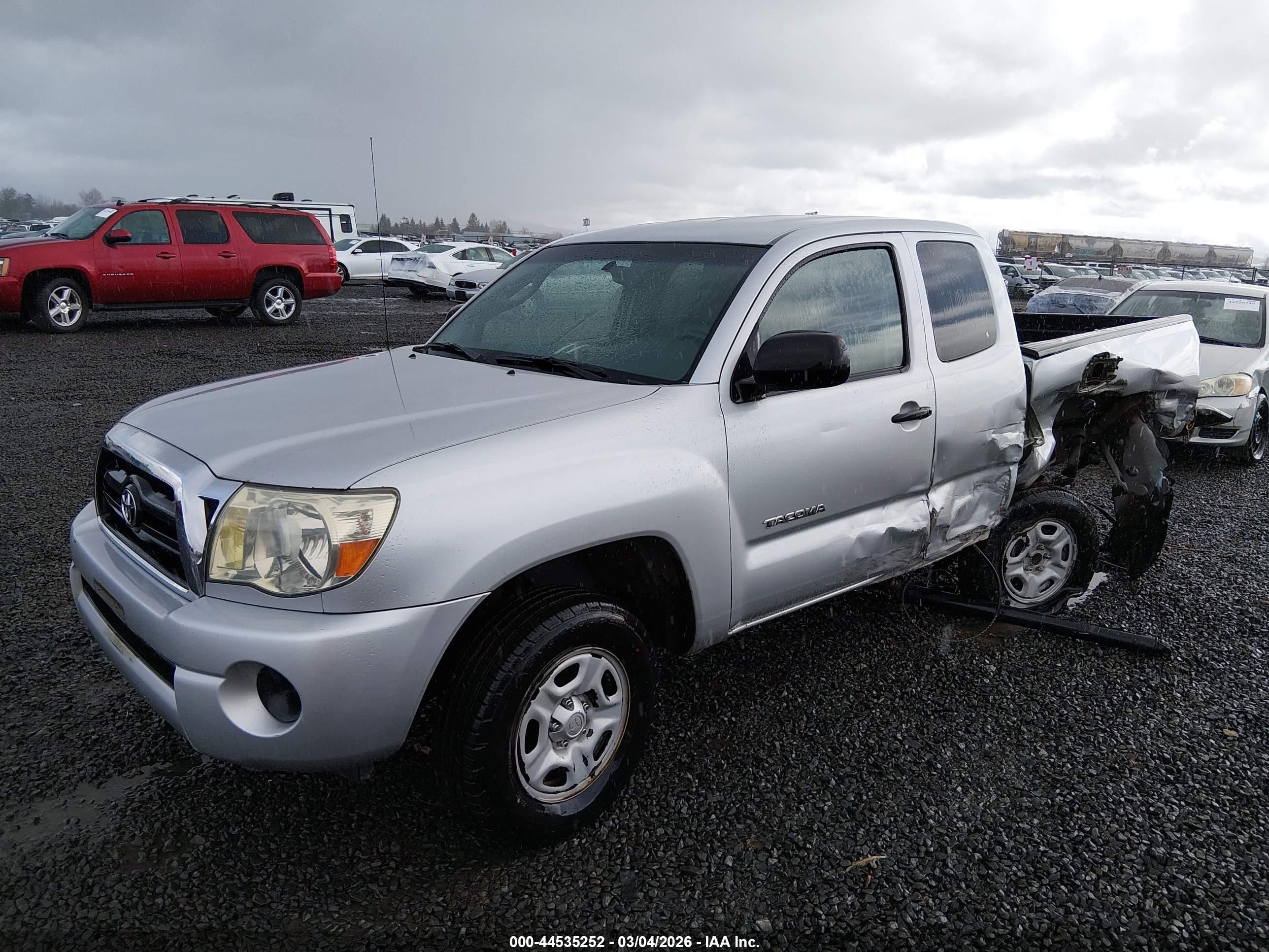 TOYOTA TACOMA image 2