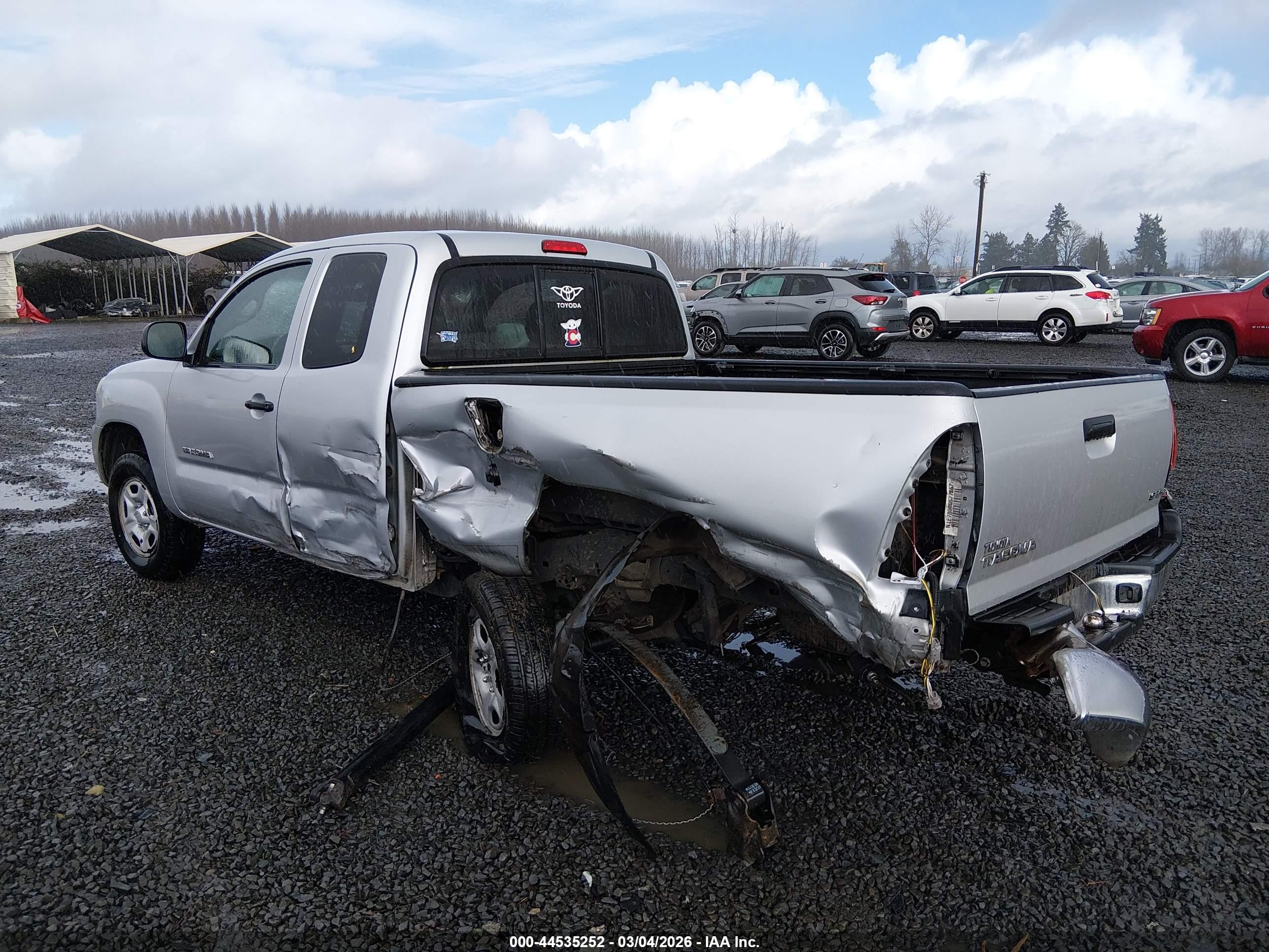 TOYOTA TACOMA image 3