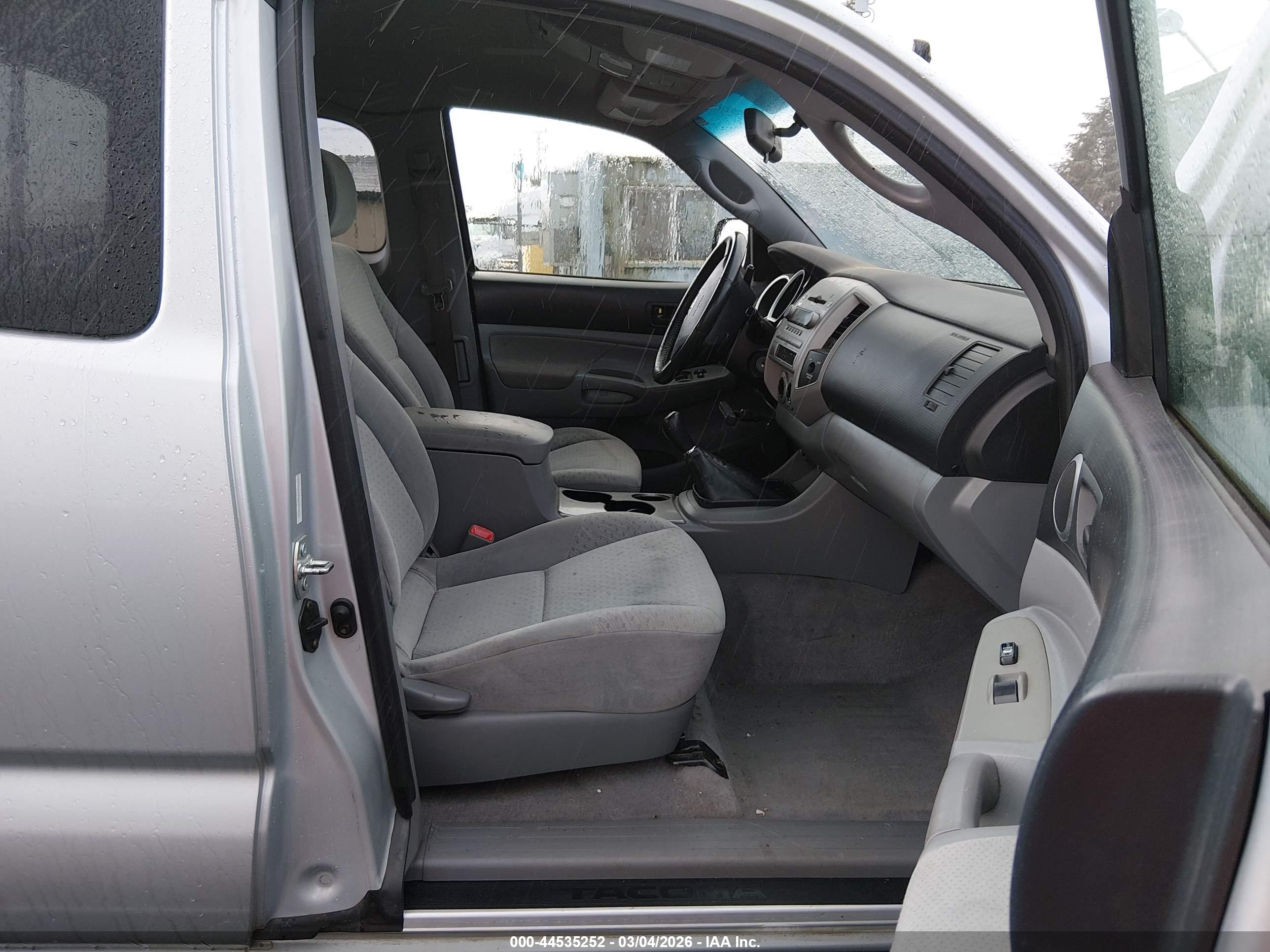 TOYOTA TACOMA image 5