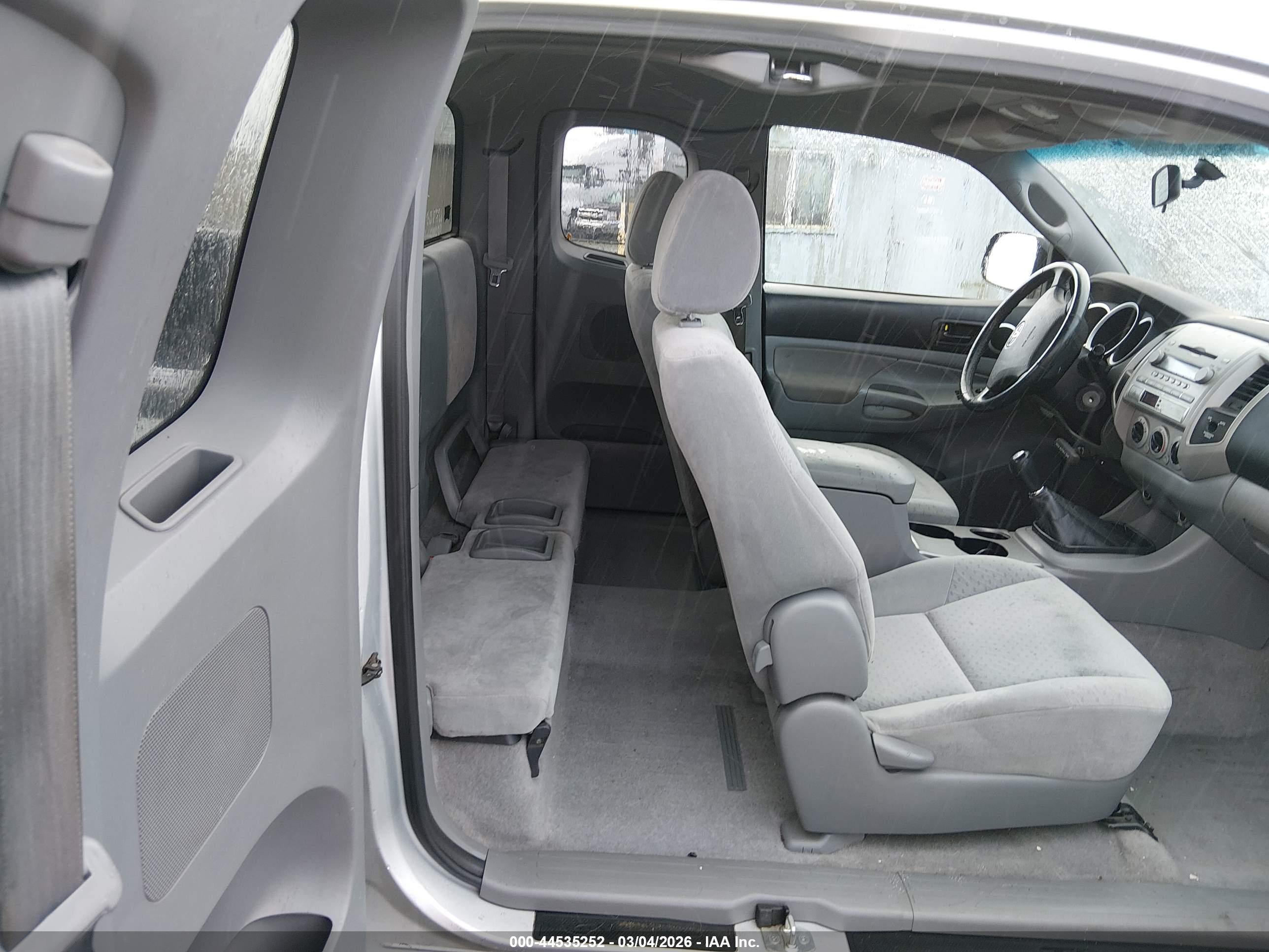 TOYOTA TACOMA image 8