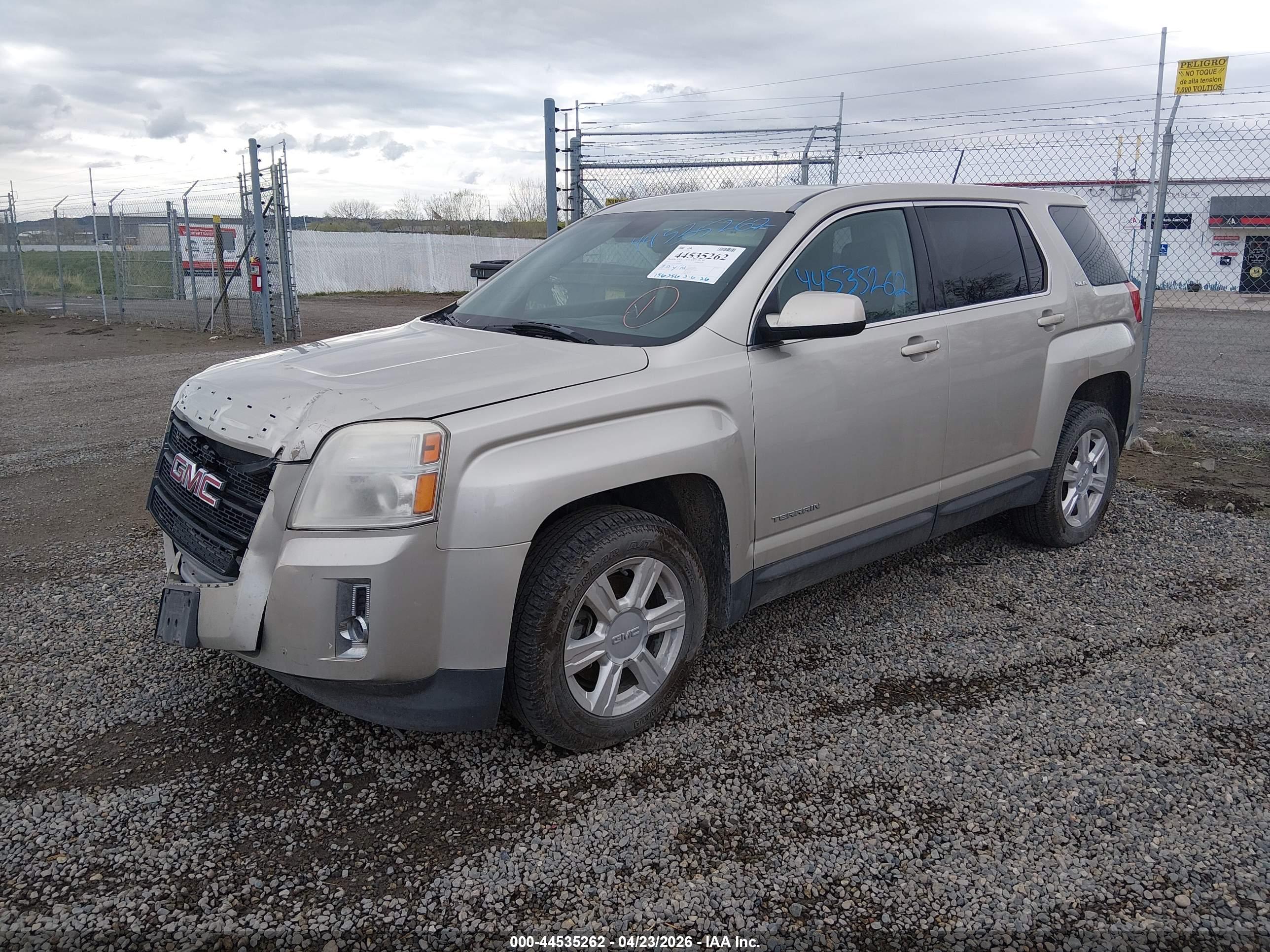 GMC TERRAIN image 2