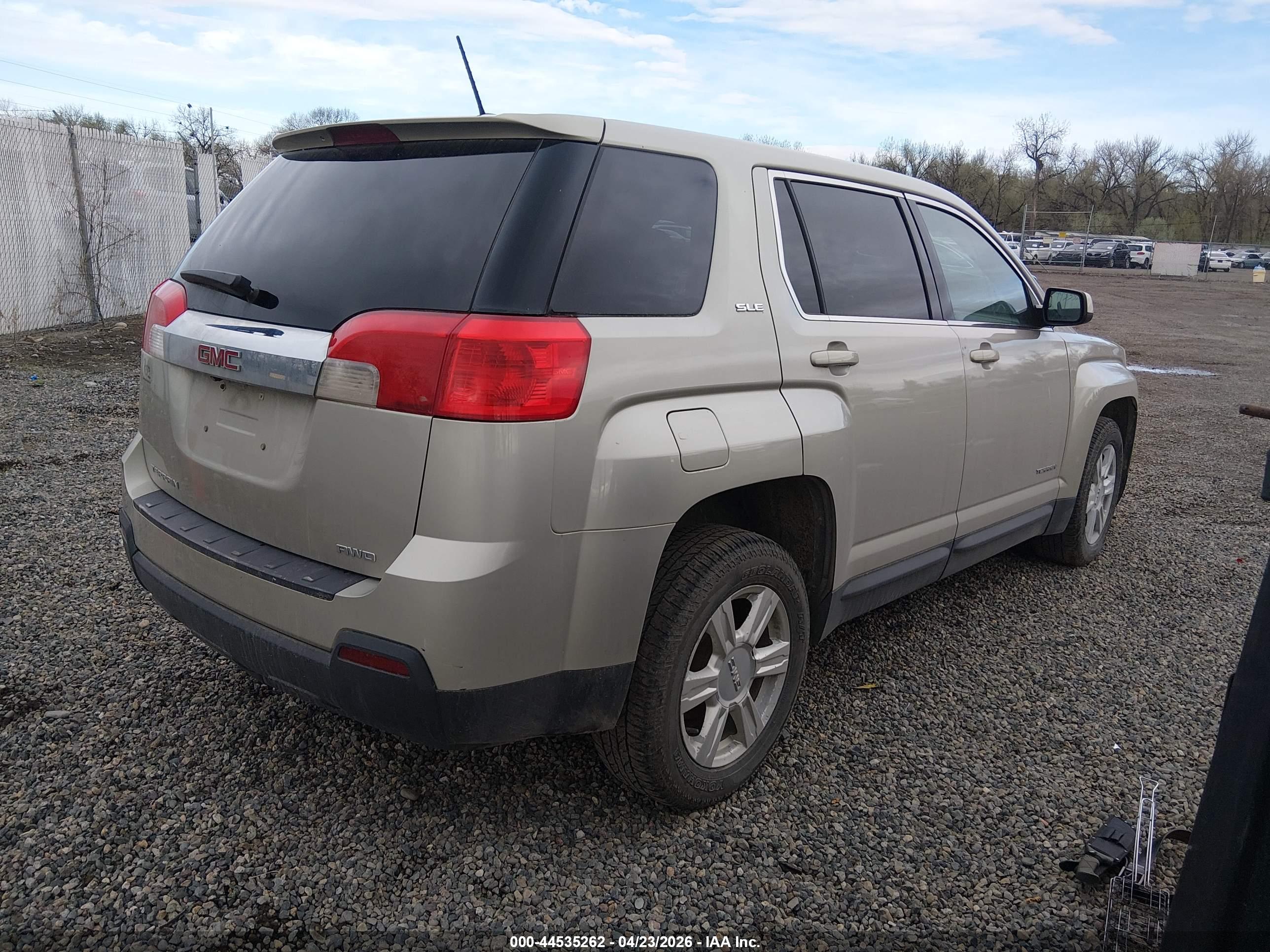 GMC TERRAIN image 4