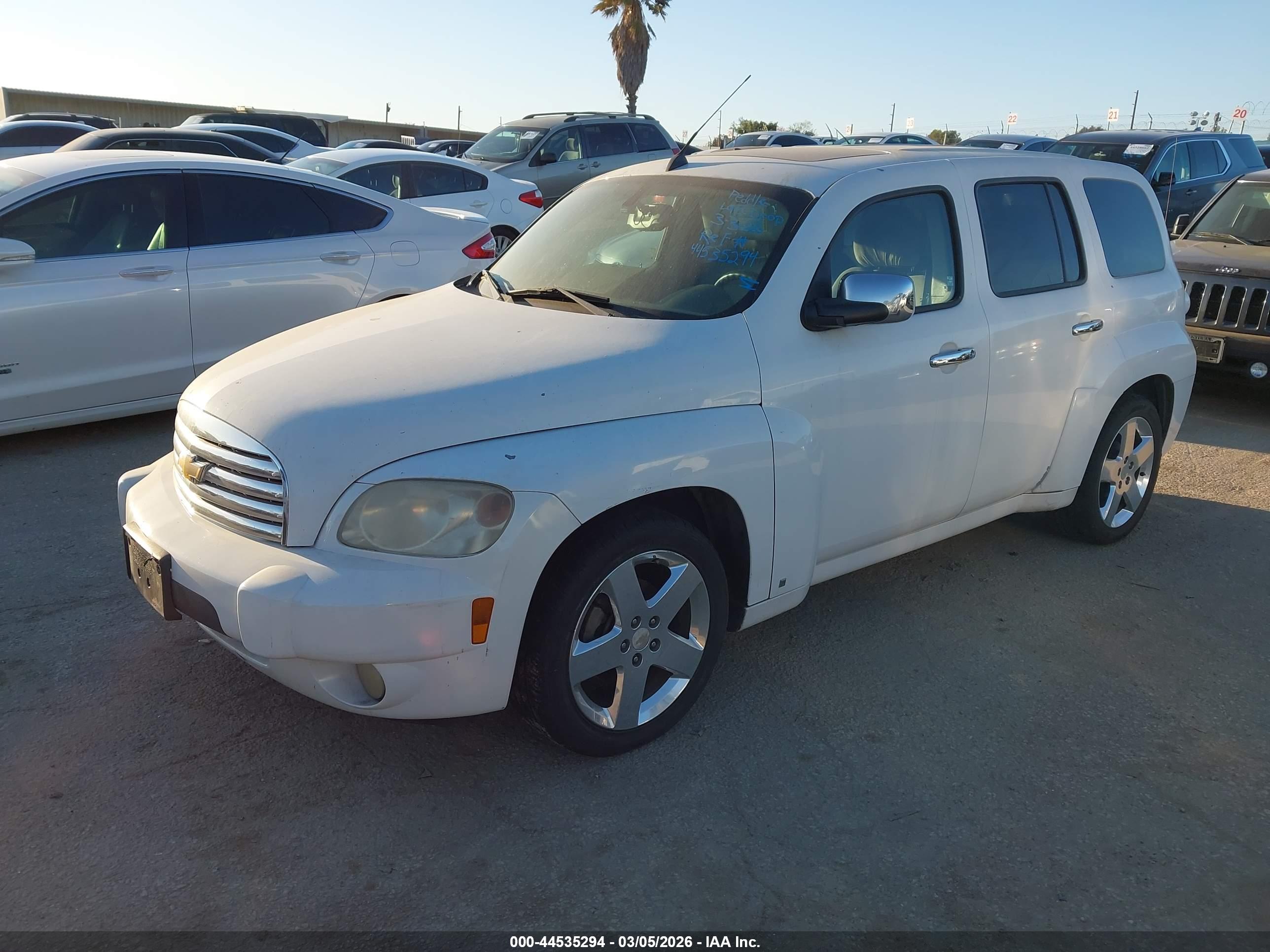 CHEVROLET HHR image 2