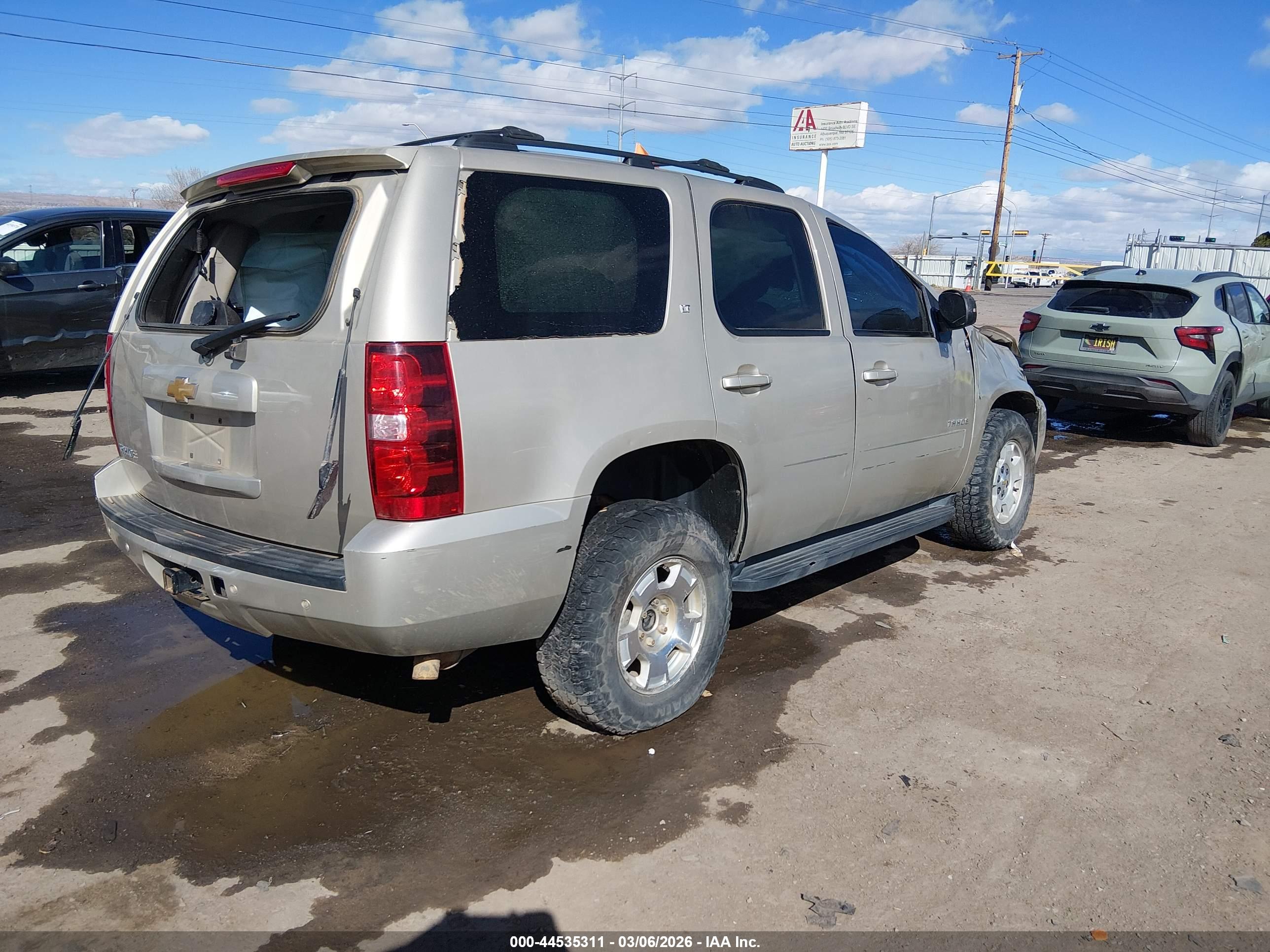 CHEVROLET TAHOE image 4
