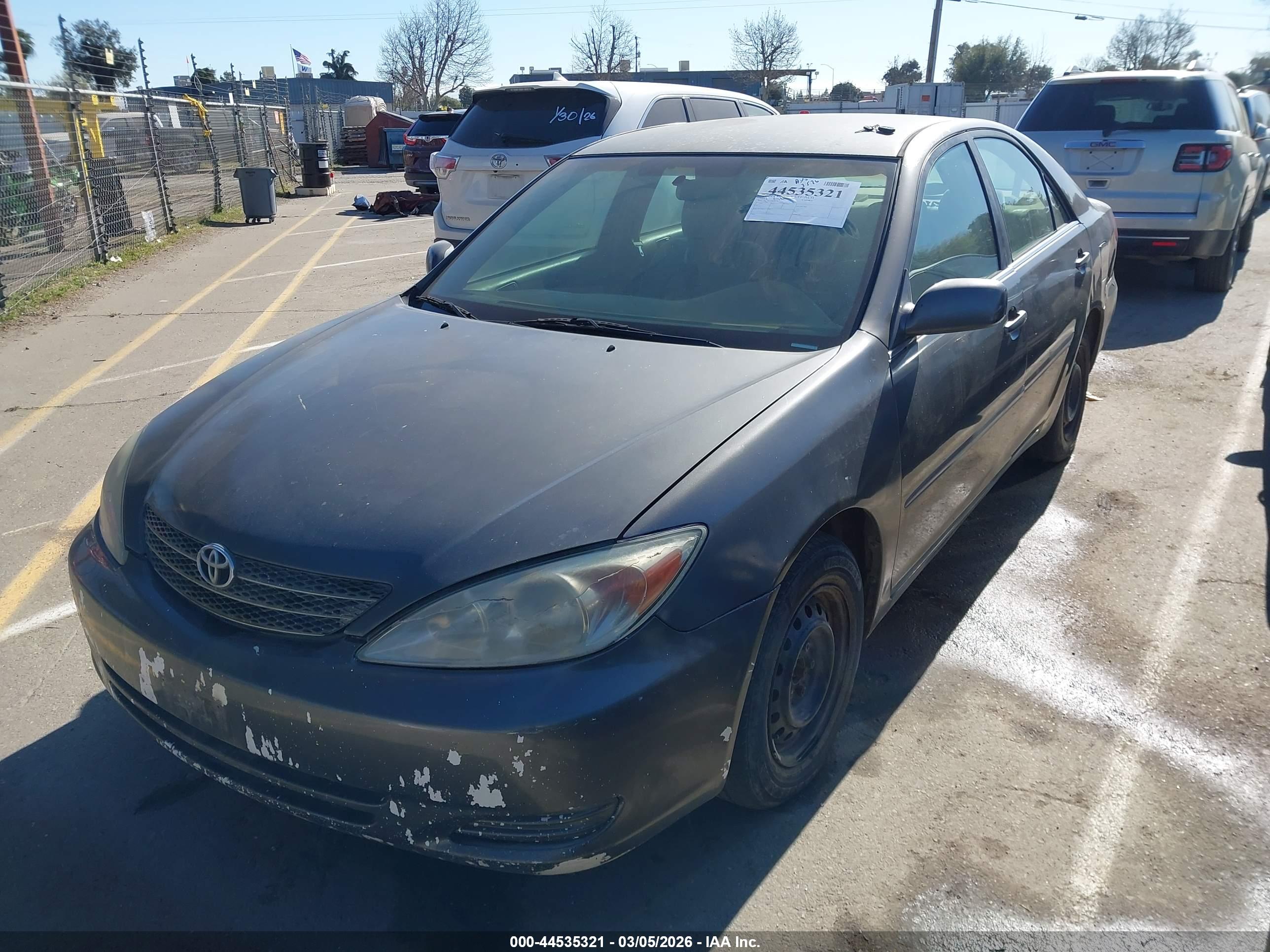 TOYOTA CAMRY image 2