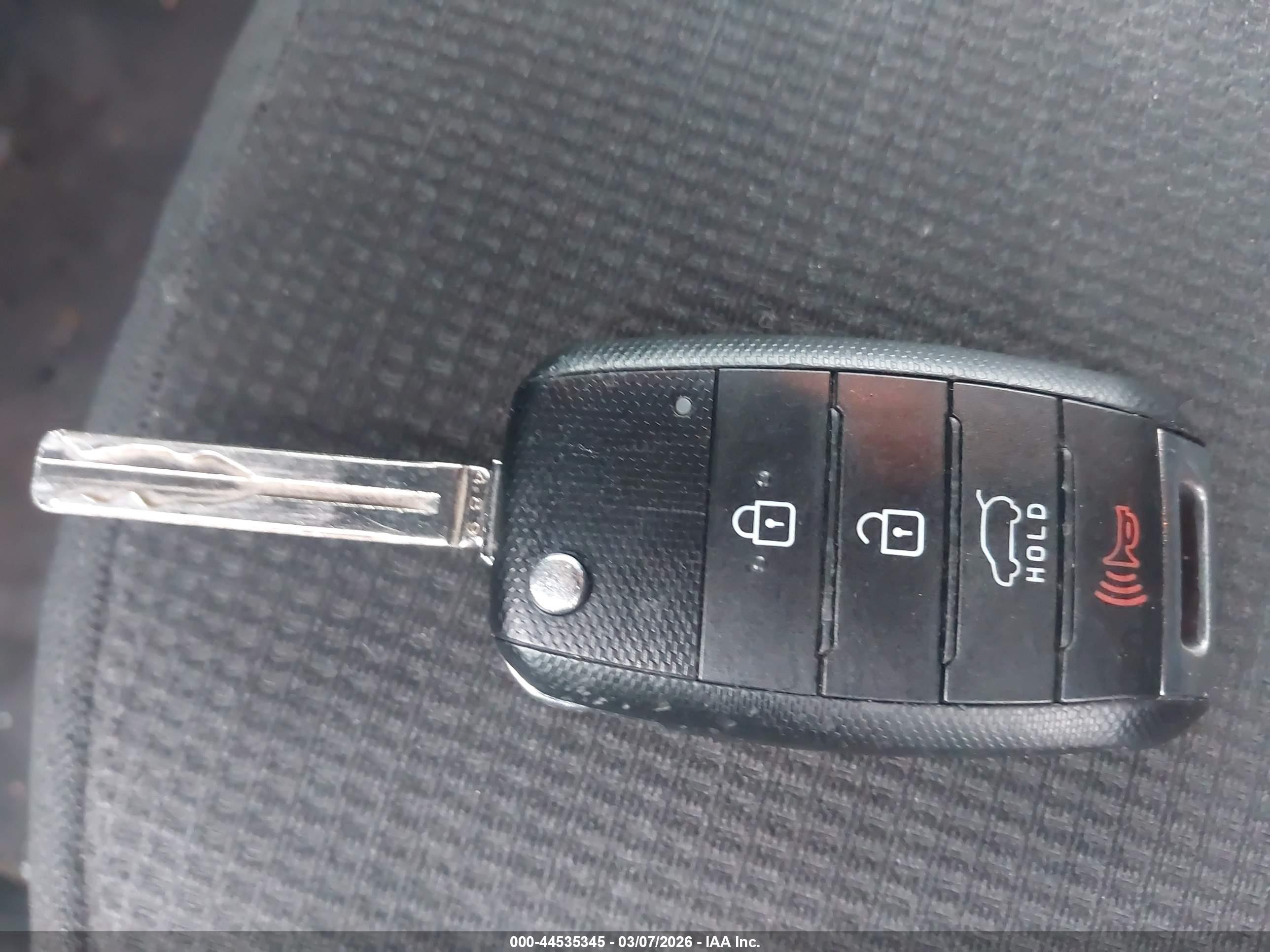 KIA SORENTO image 11