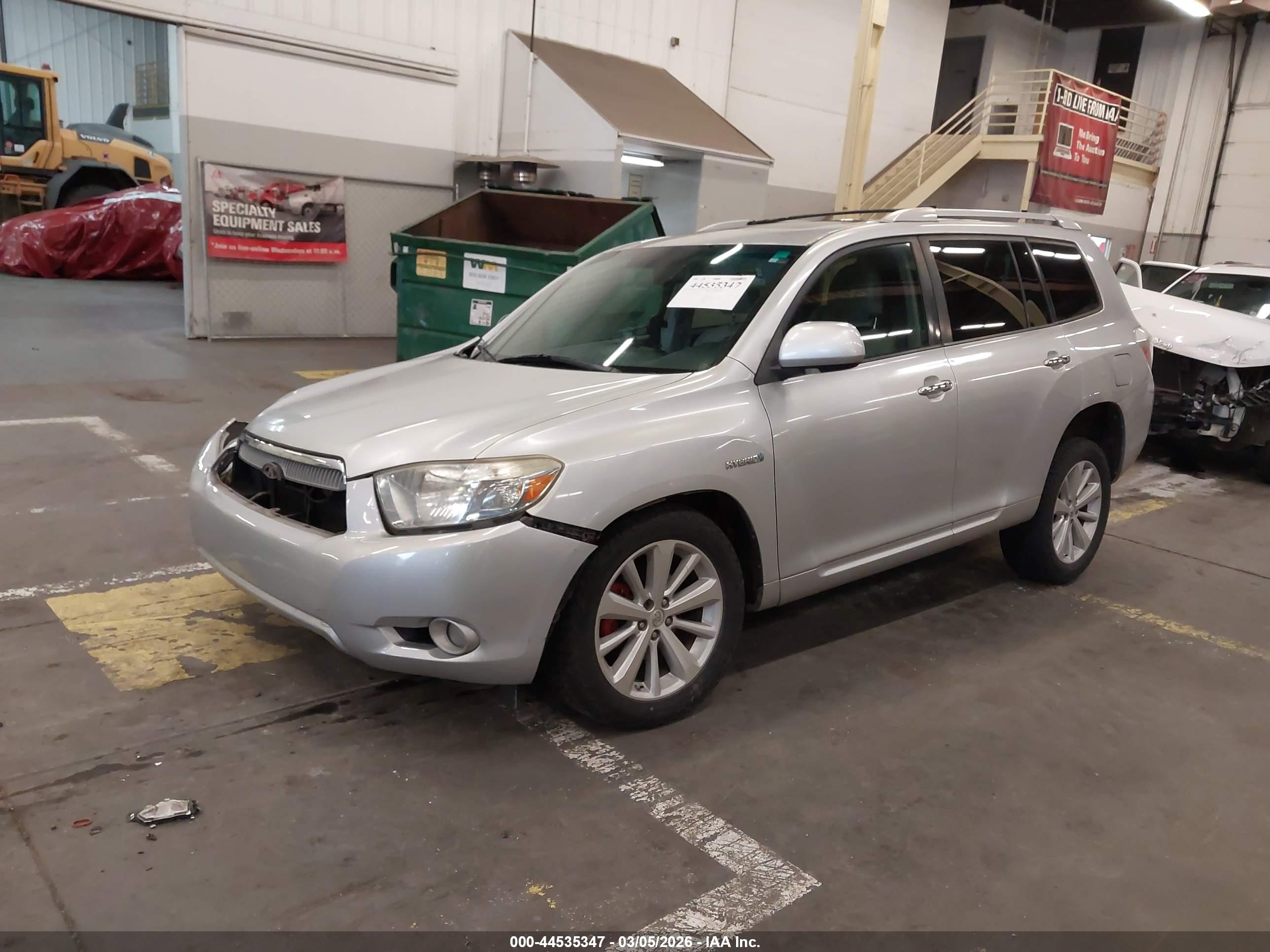 TOYOTA HIGHLANDER image 2