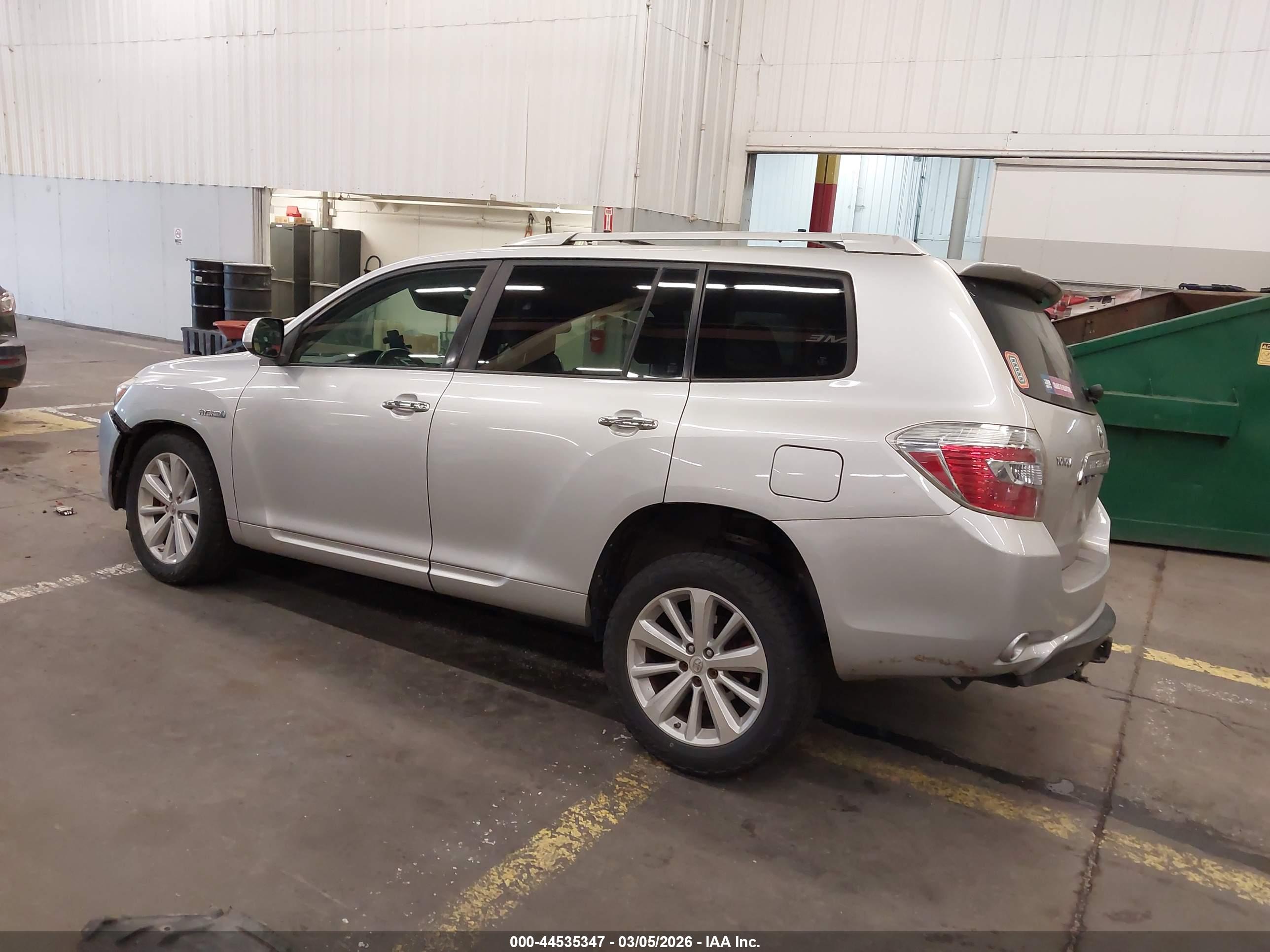 TOYOTA HIGHLANDER image 3