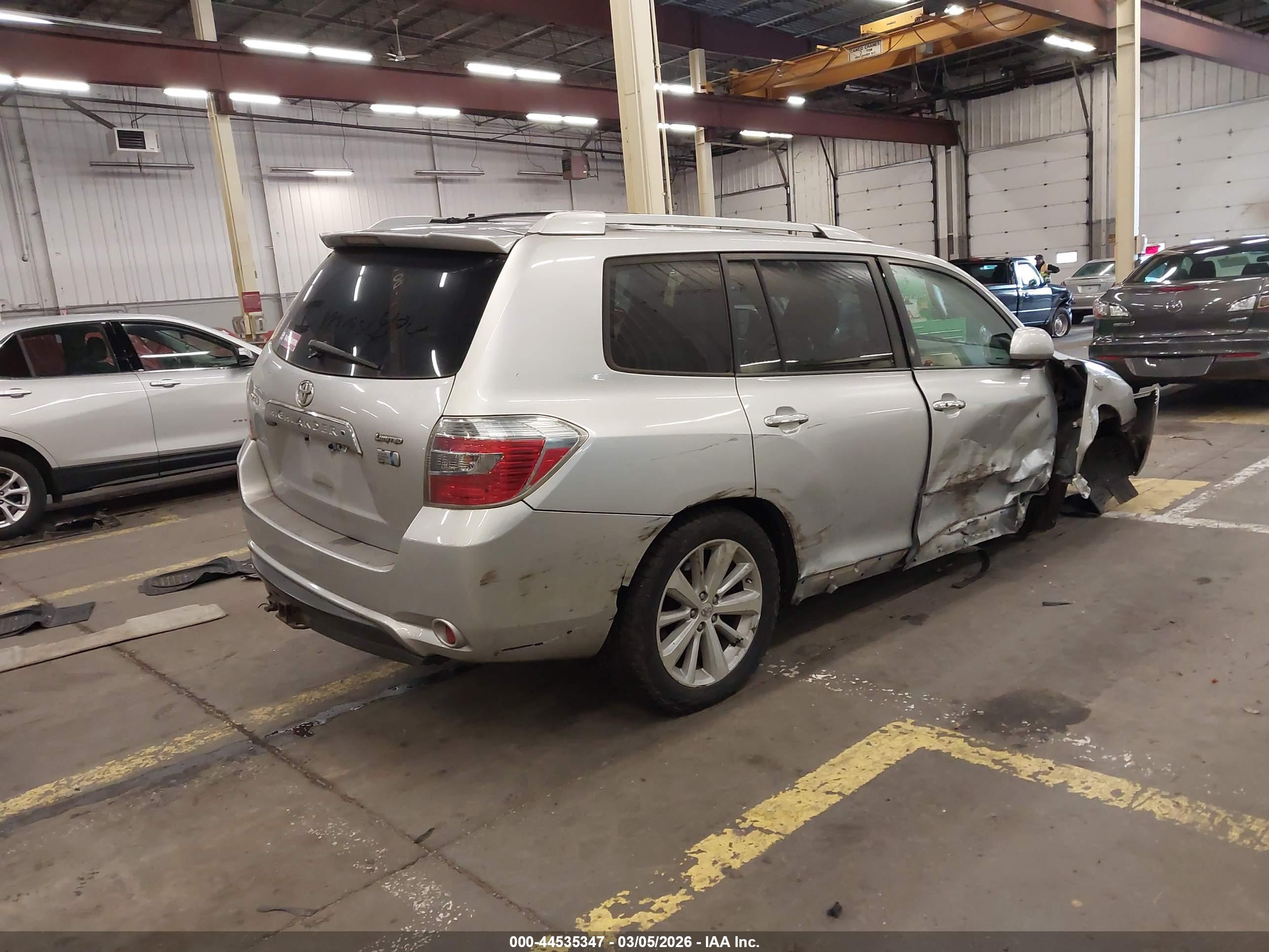 TOYOTA HIGHLANDER image 4