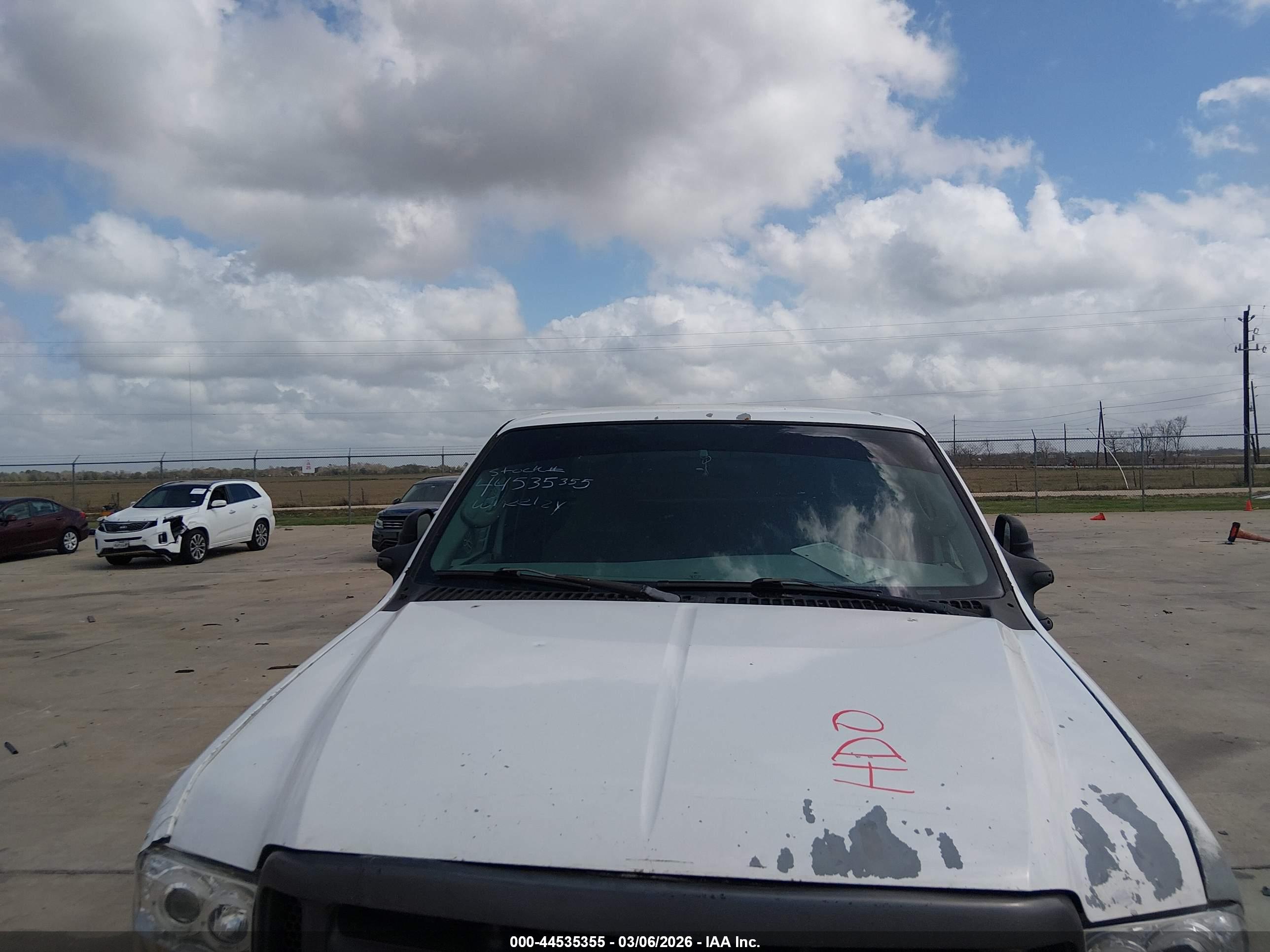FORD F-250 image 10