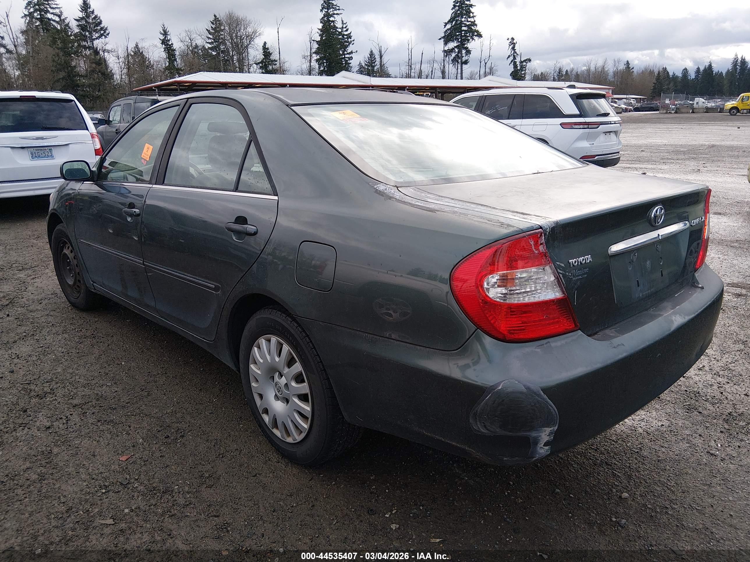 TOYOTA CAMRY image 3