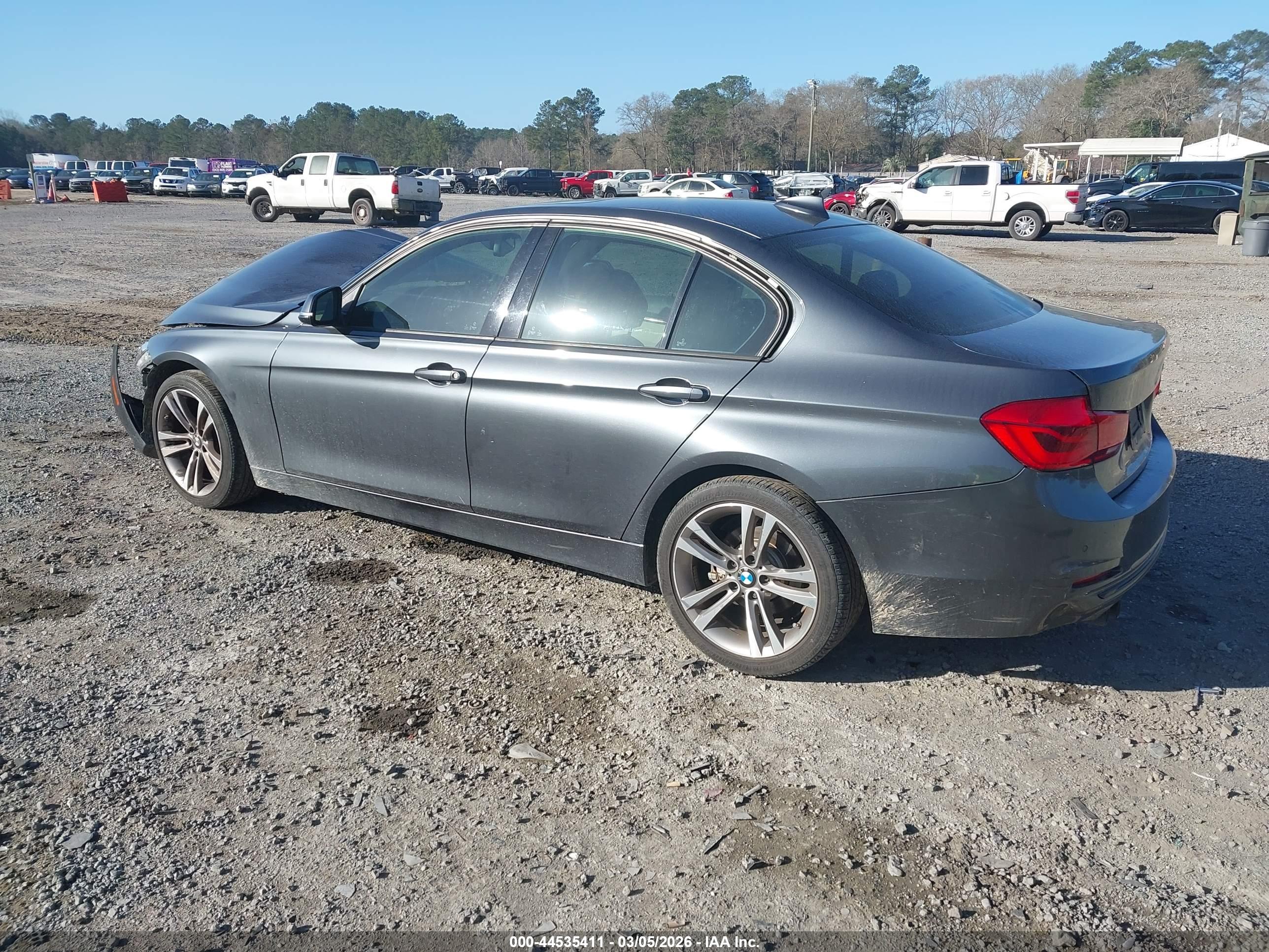 BMW 328I image 3