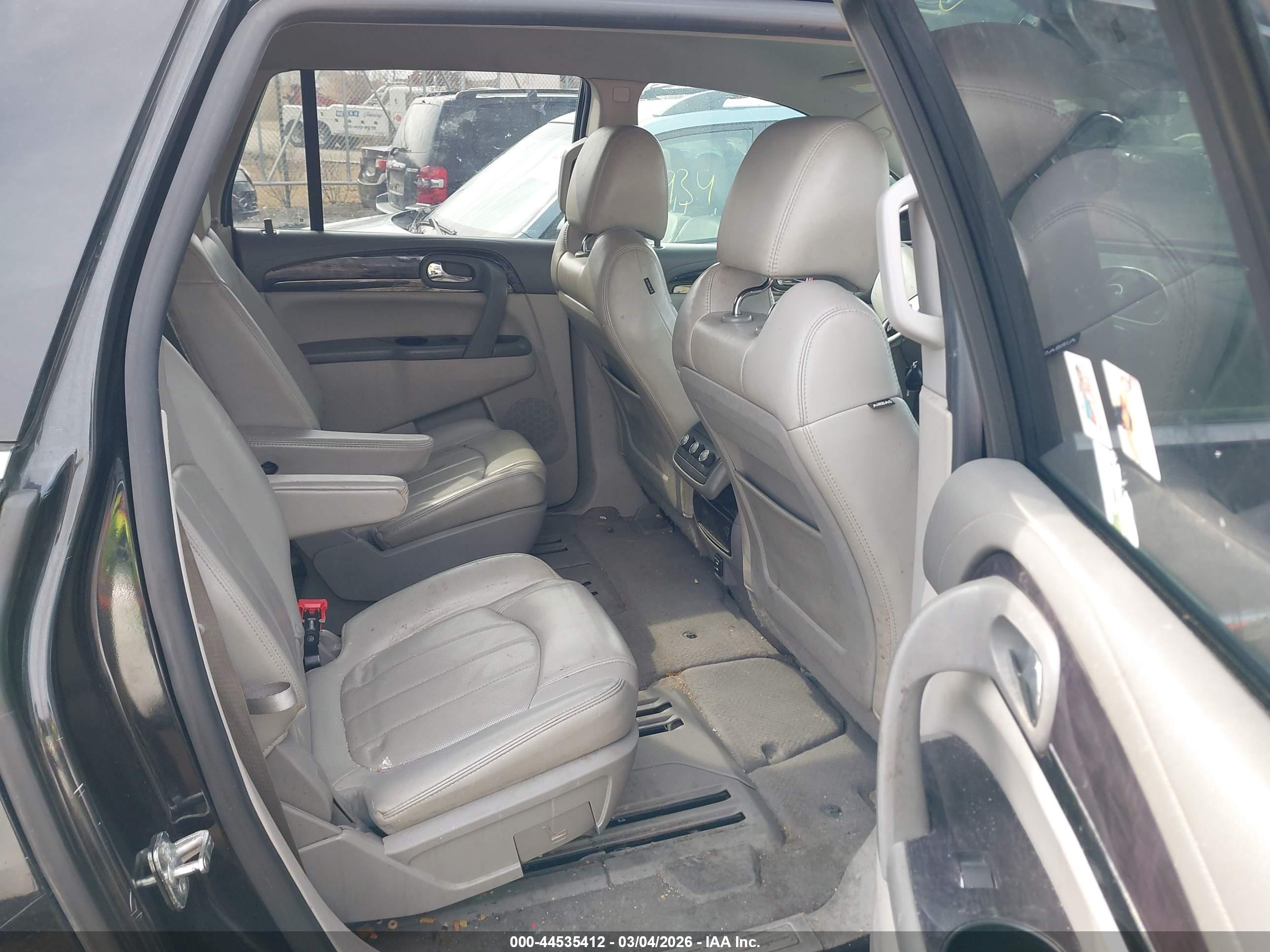 BUICK ENCLAVE image 8