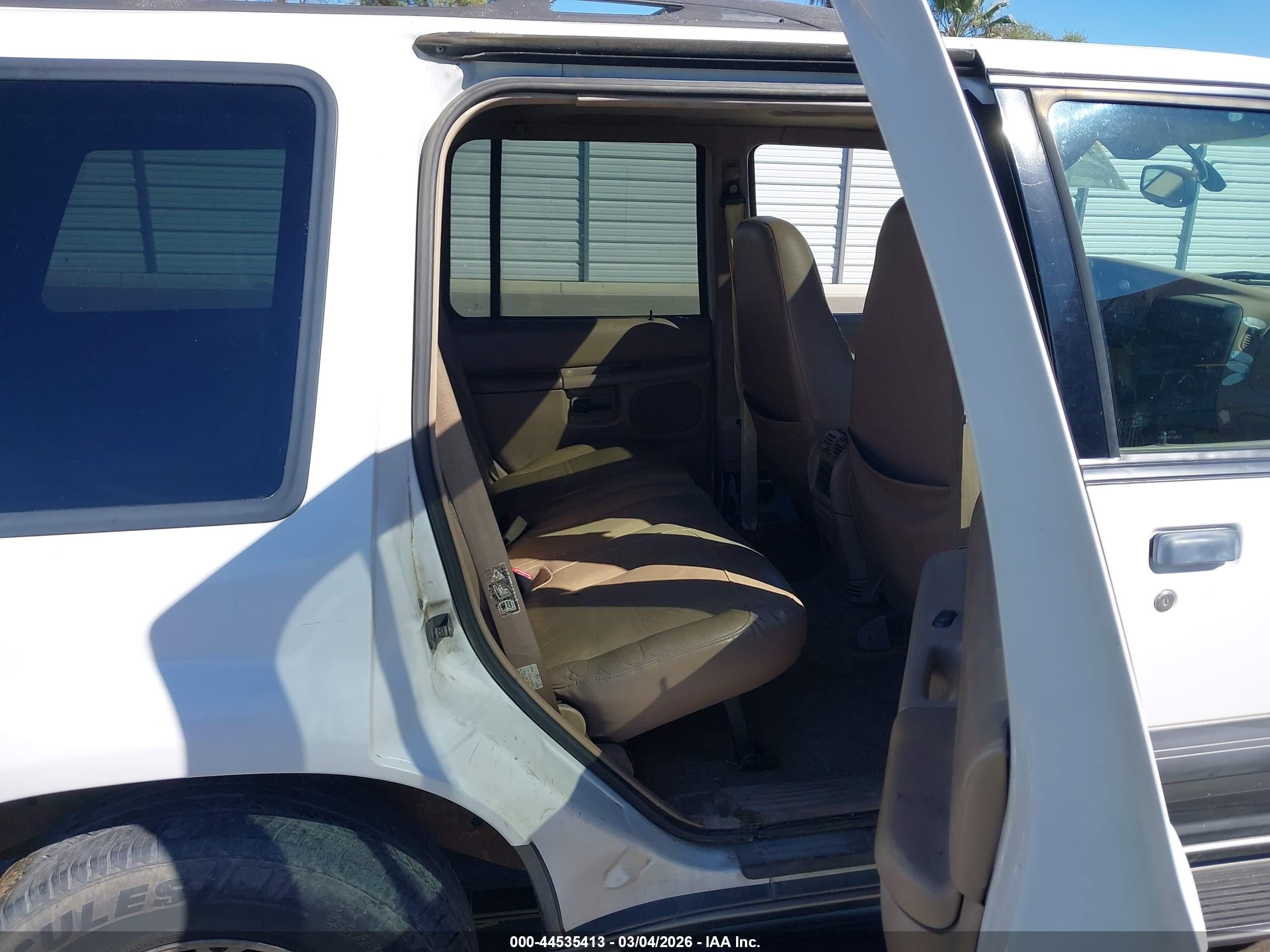 MERCURY MOUNTAINEER image 8