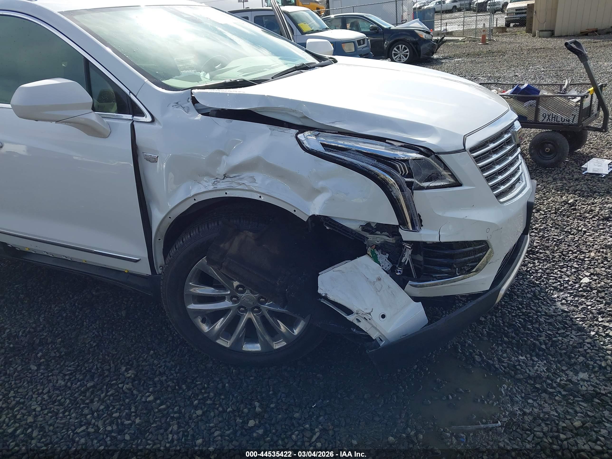 CADILLAC XT5 image 6
