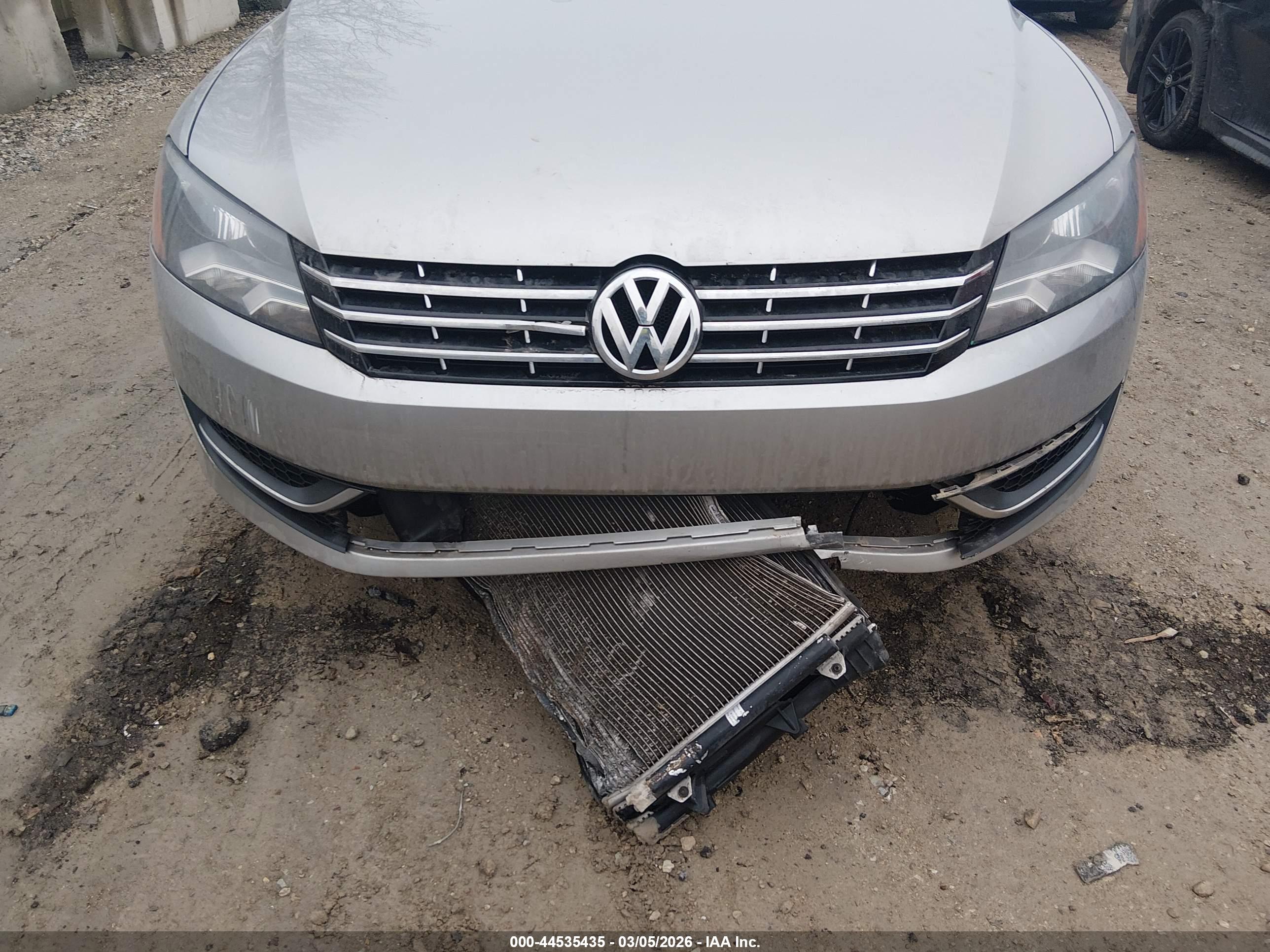 VOLKSWAGEN PASSAT image 6