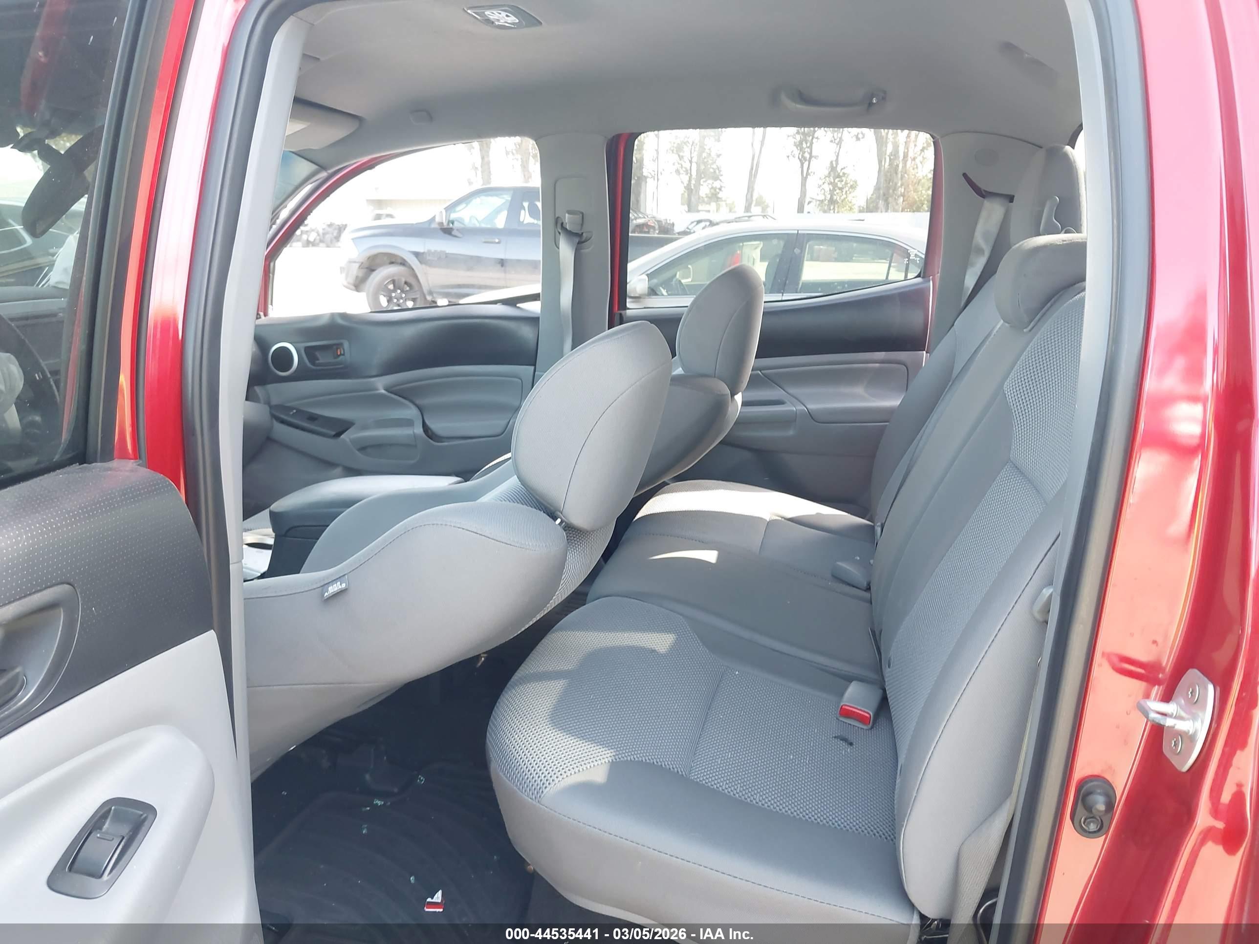 TOYOTA TACOMA image 8