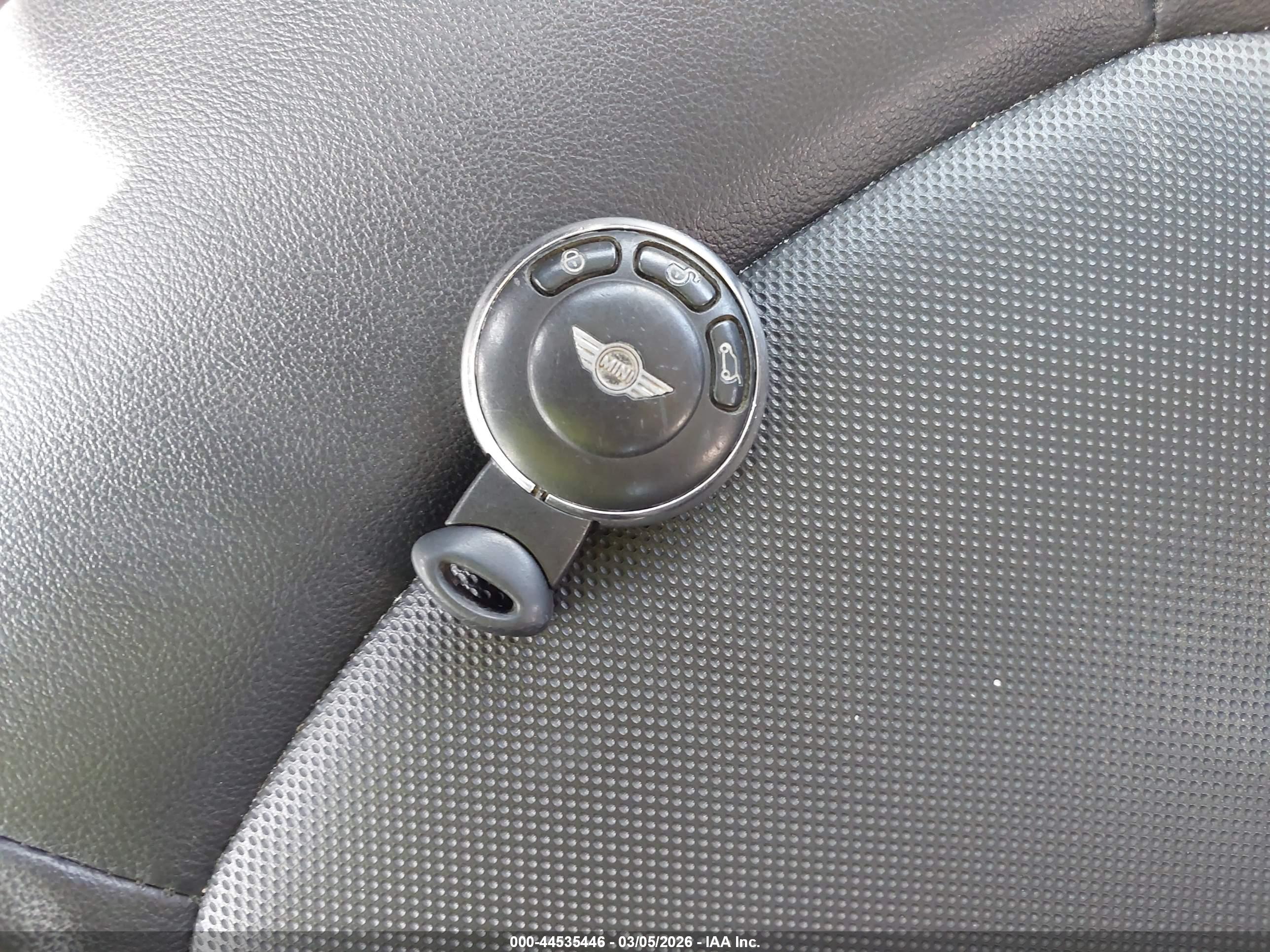 MINI COUNTRYMAN image 11