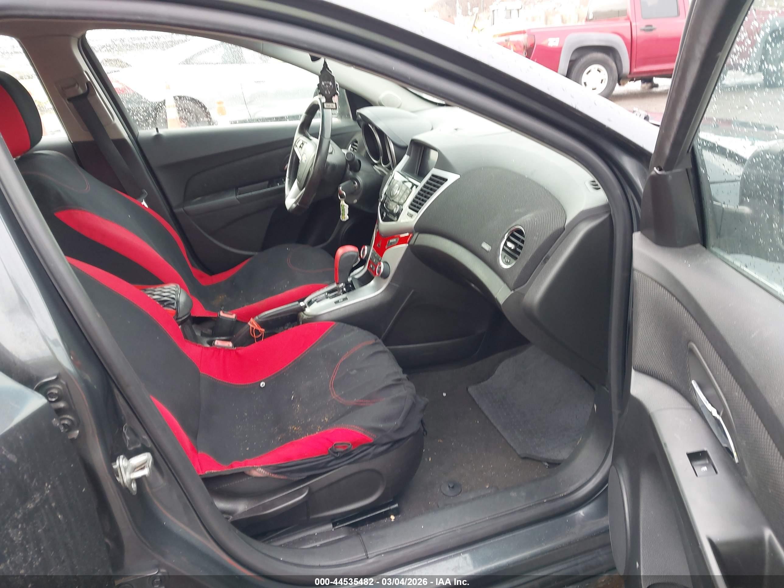 CHEVROLET CRUZE image 5