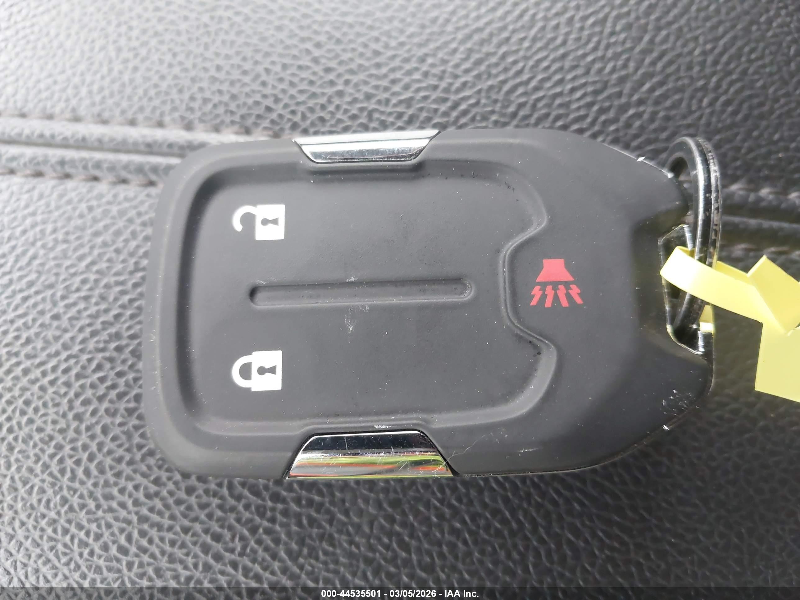 GMC TERRAIN image 11