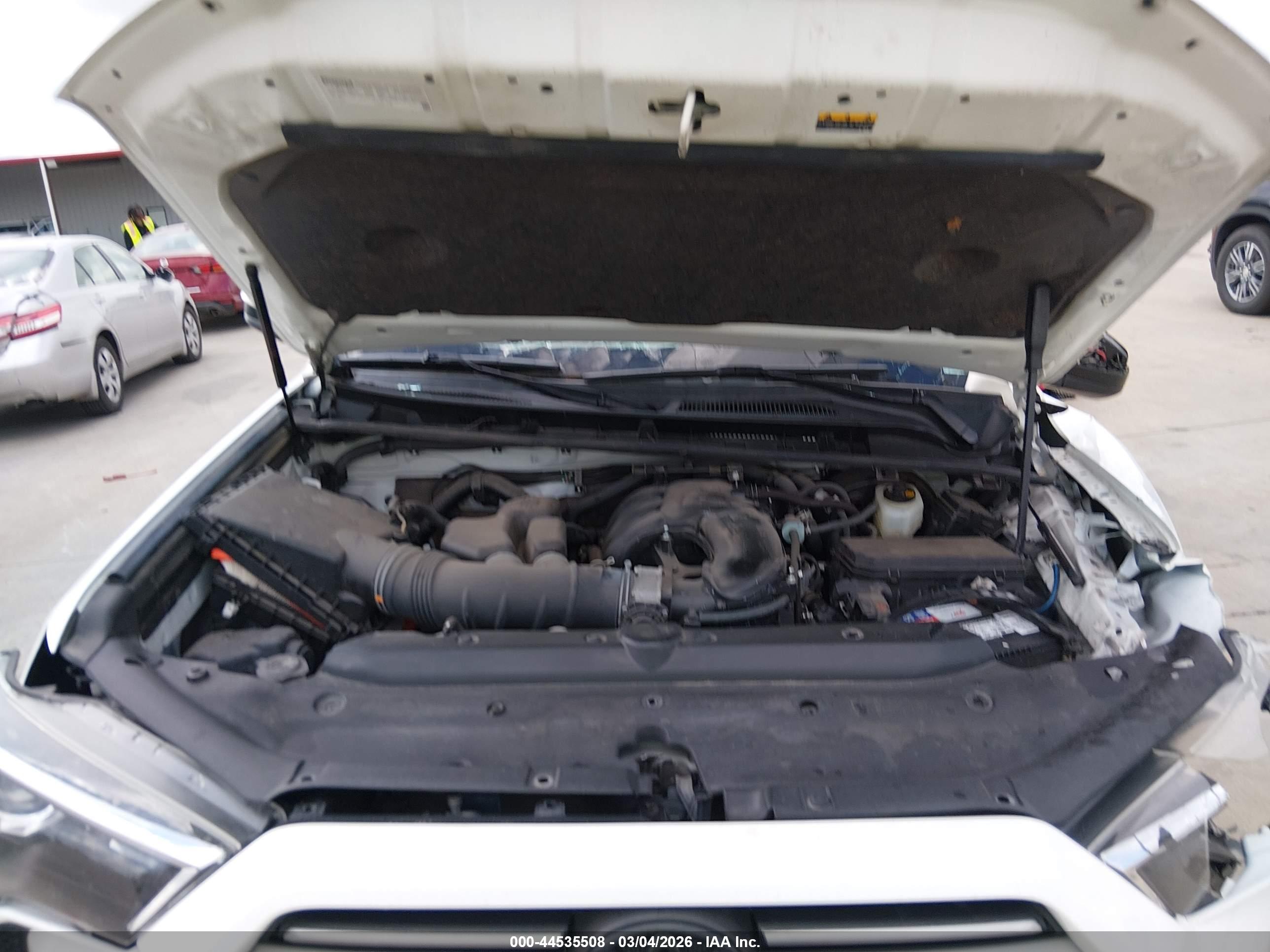 TOYOTA 4RUNNER image 10