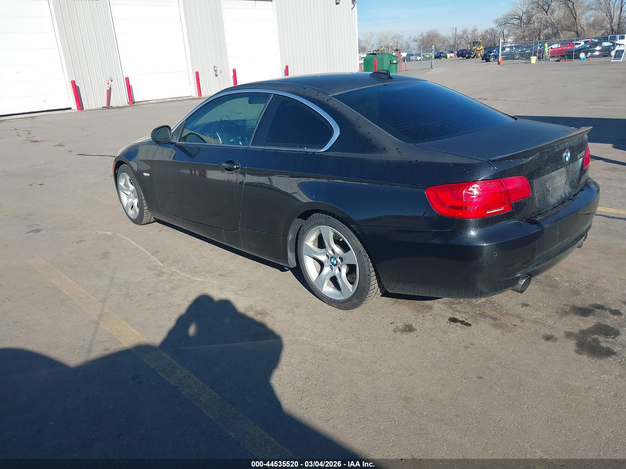 BMW 335I image 3