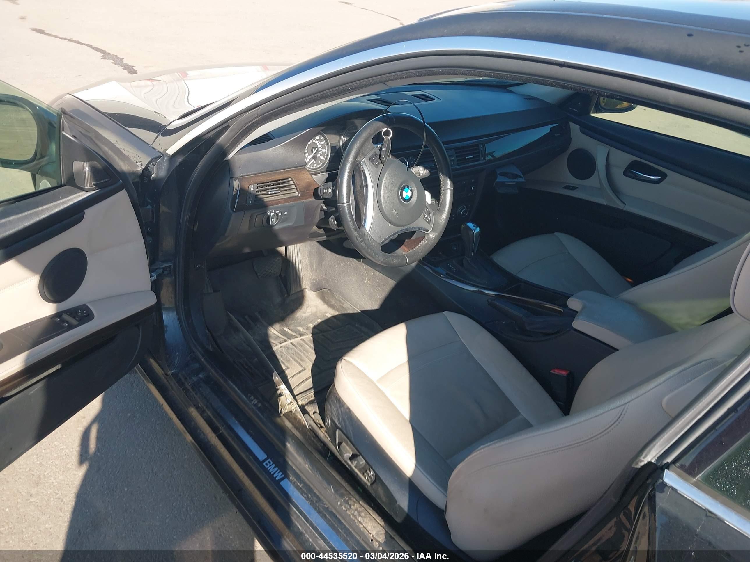 BMW 335I image 5