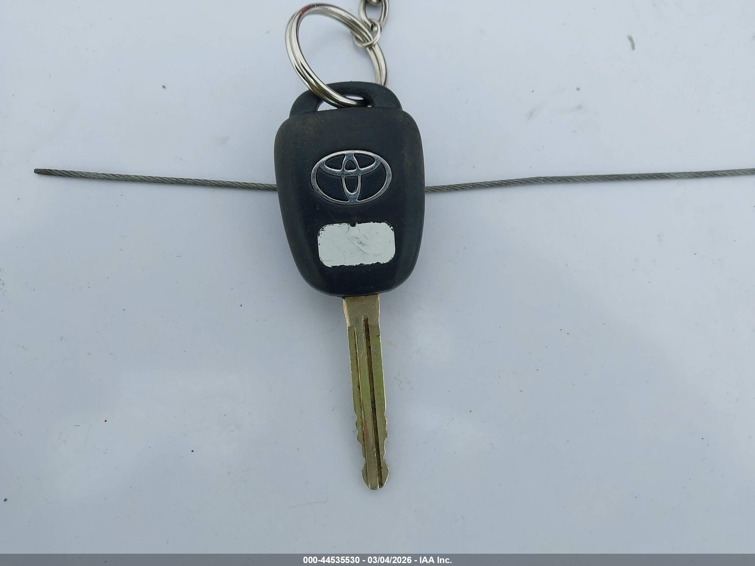 TOYOTA COROLLA image 11