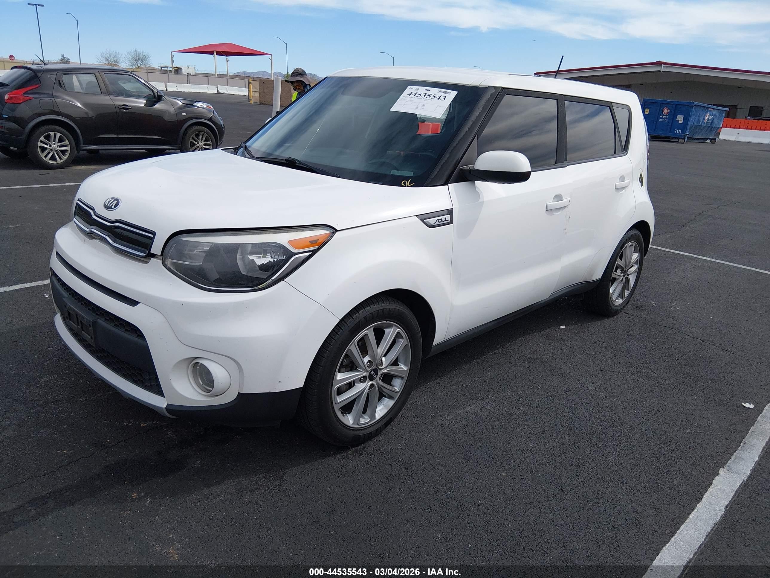 KIA SOUL image 2