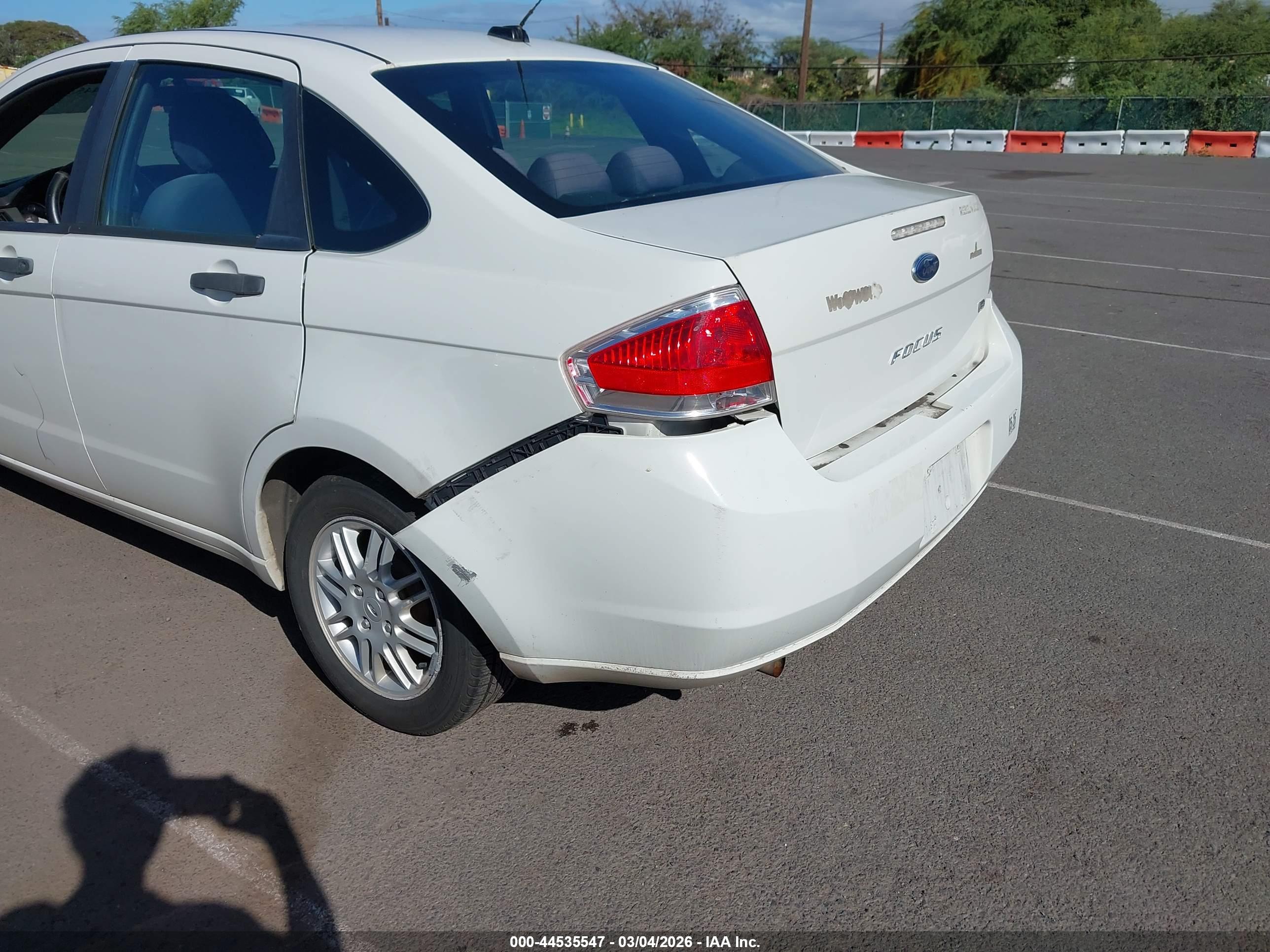 FORD FOCUS image 6